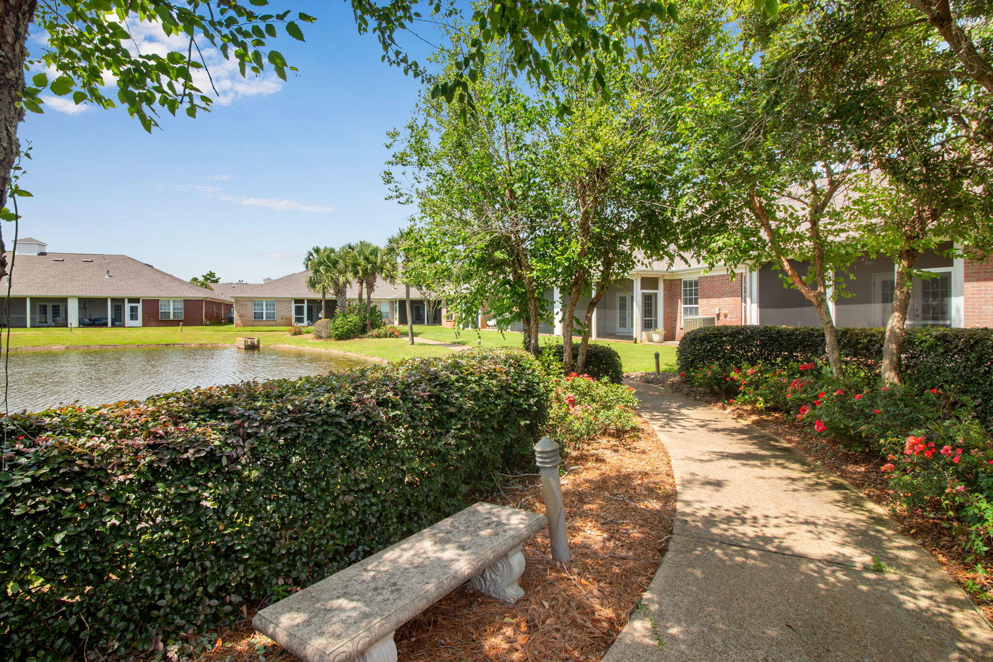 DIAMOND LAKES - Residential Lease