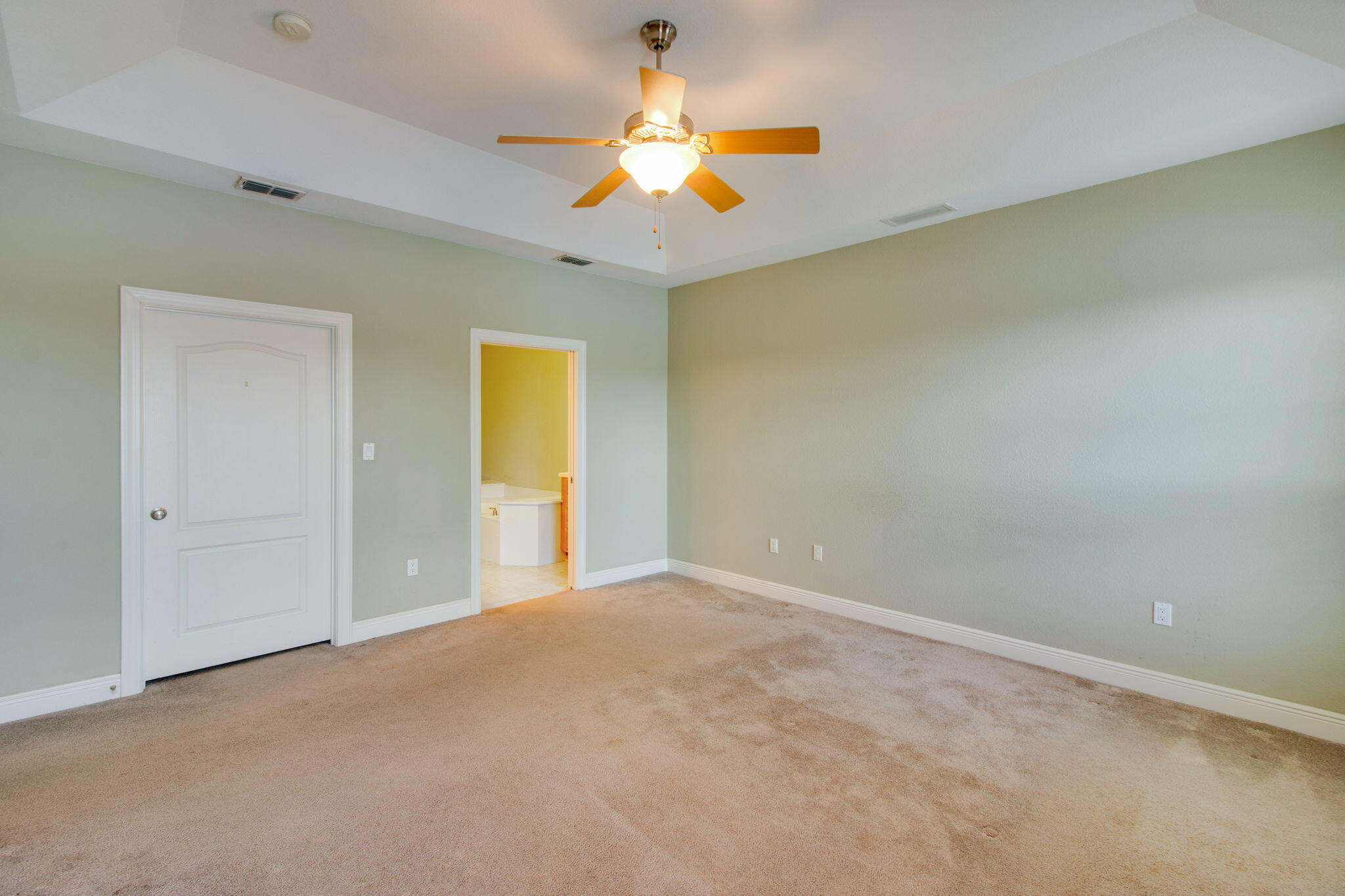DIAMOND LAKES - Residential Lease