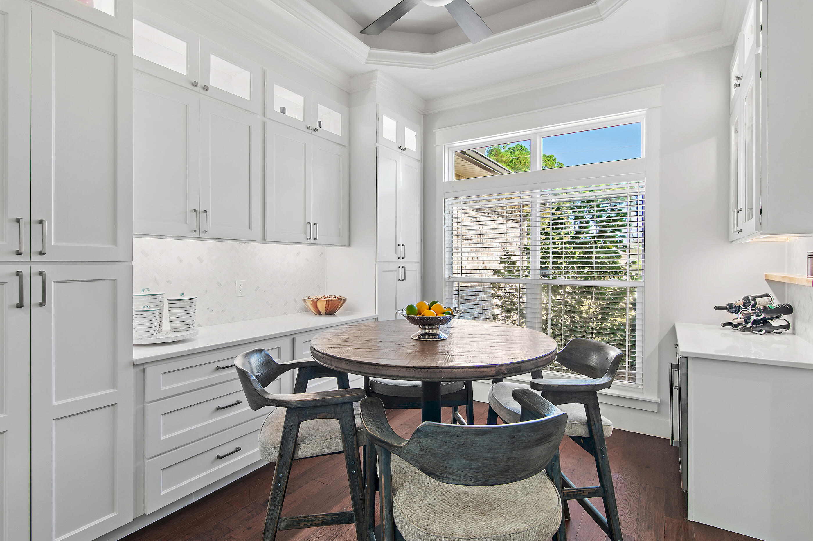 HOLIDAY SHORES EST 4TH ADDN - Residential