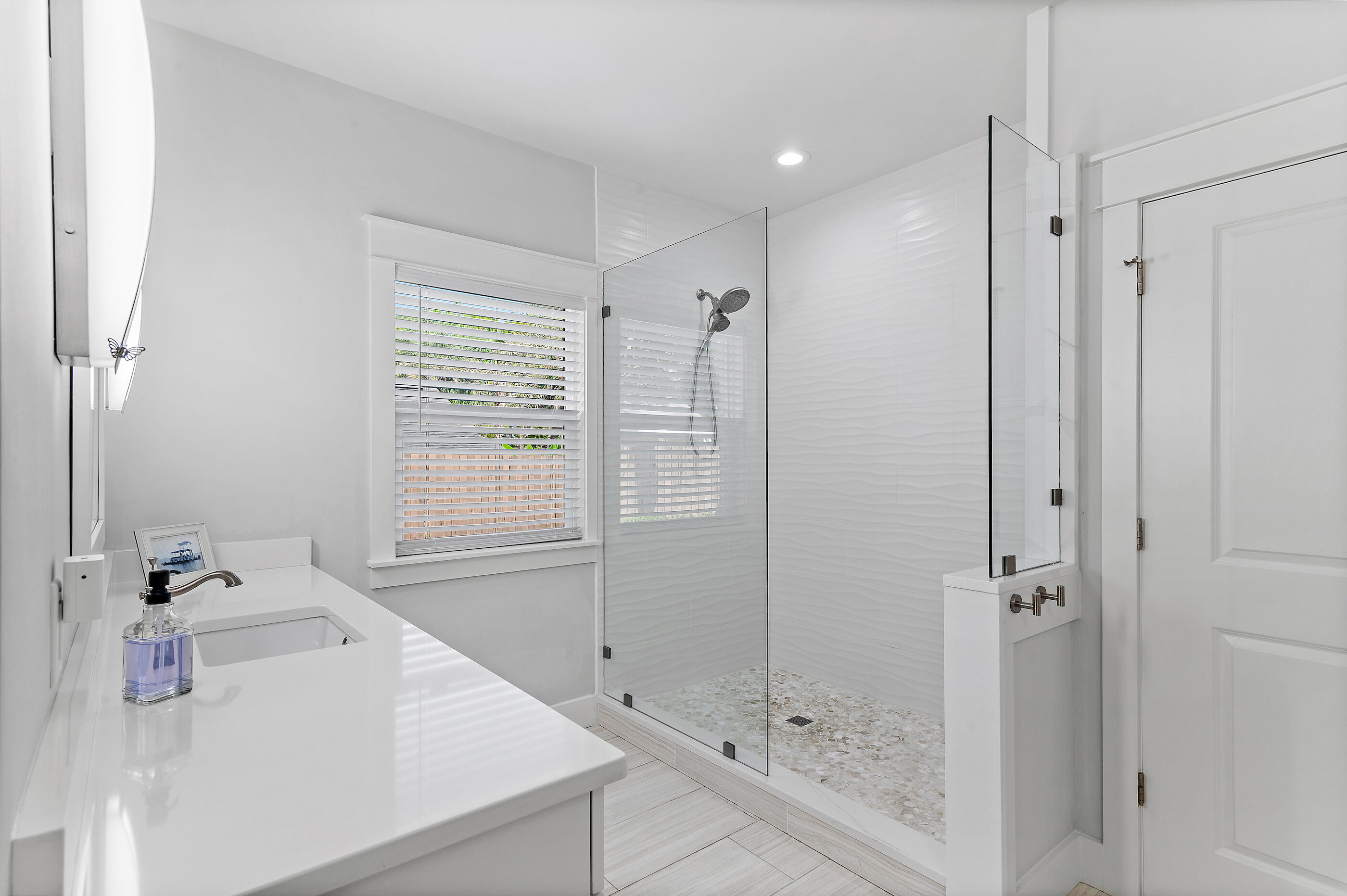 HOLIDAY SHORES EST 4TH ADDN - Residential