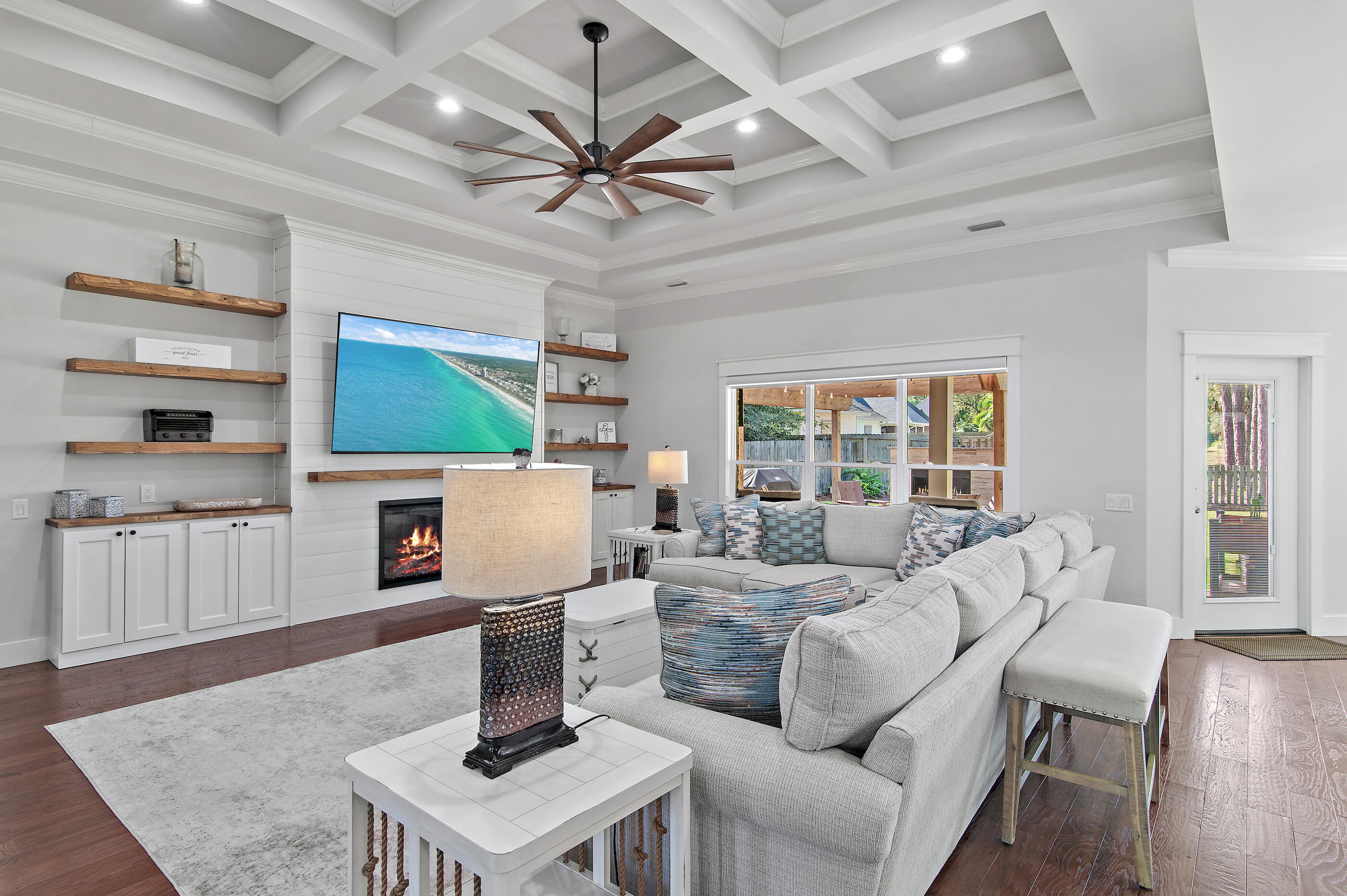 HOLIDAY SHORES EST 4TH ADDN - Residential