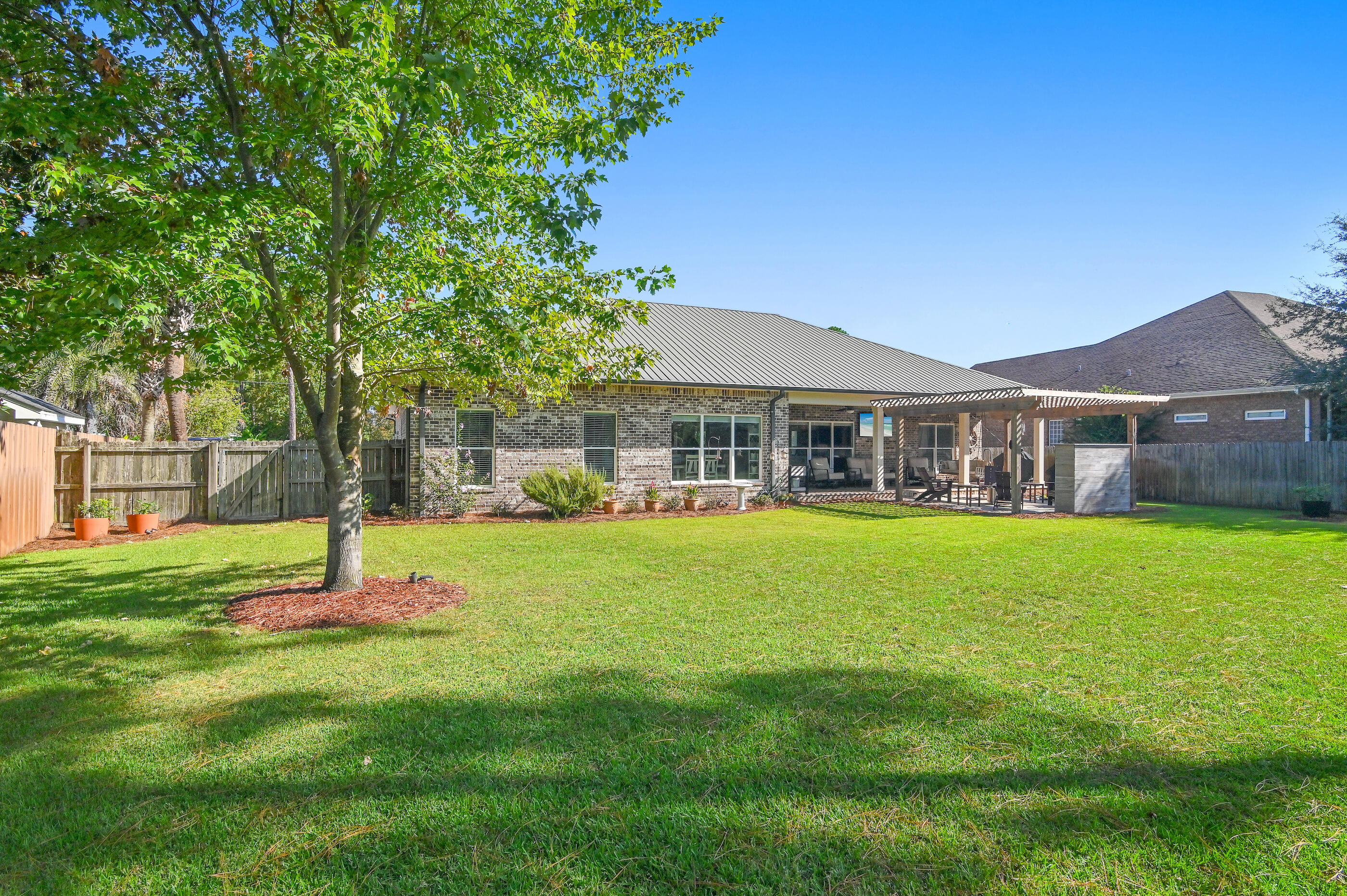 HOLIDAY SHORES EST 4TH ADDN - Residential