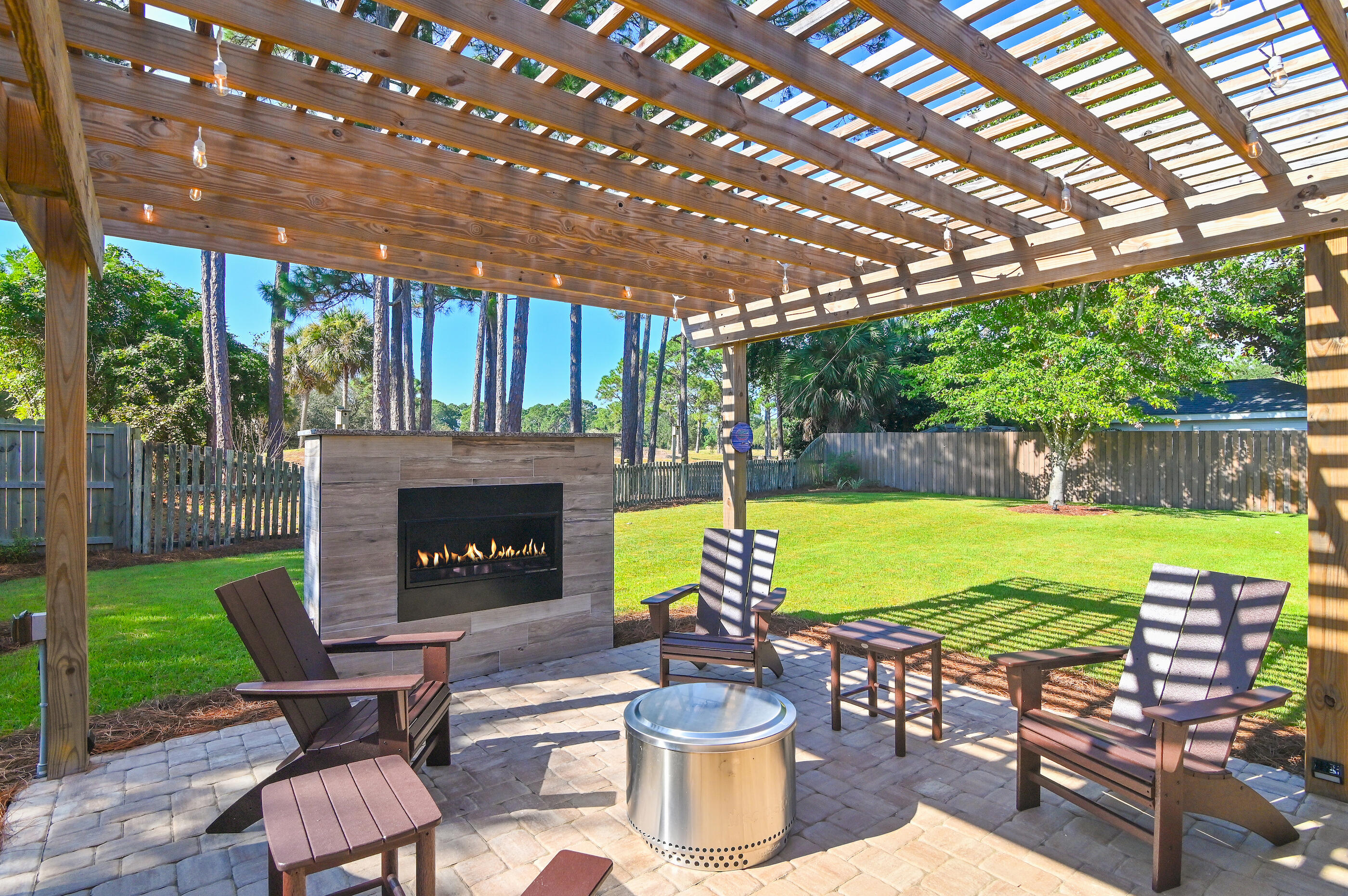 HOLIDAY SHORES EST 4TH ADDN - Residential