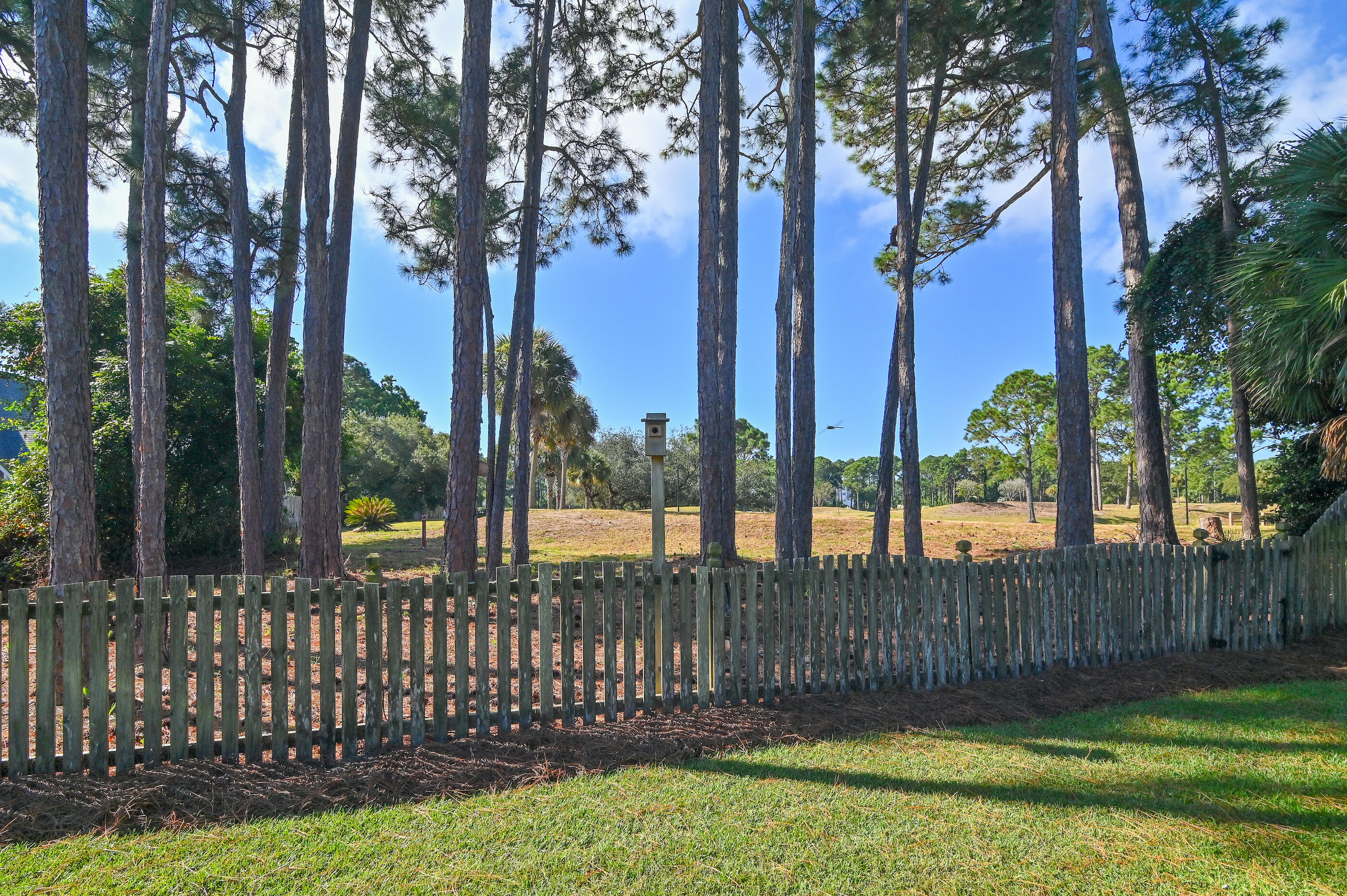 HOLIDAY SHORES EST 4TH ADDN - Residential