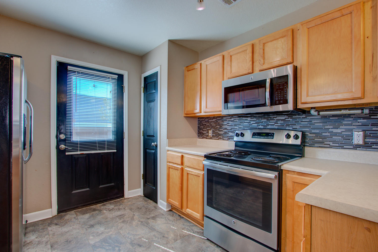 YACHT CLUB OAKS - Residential