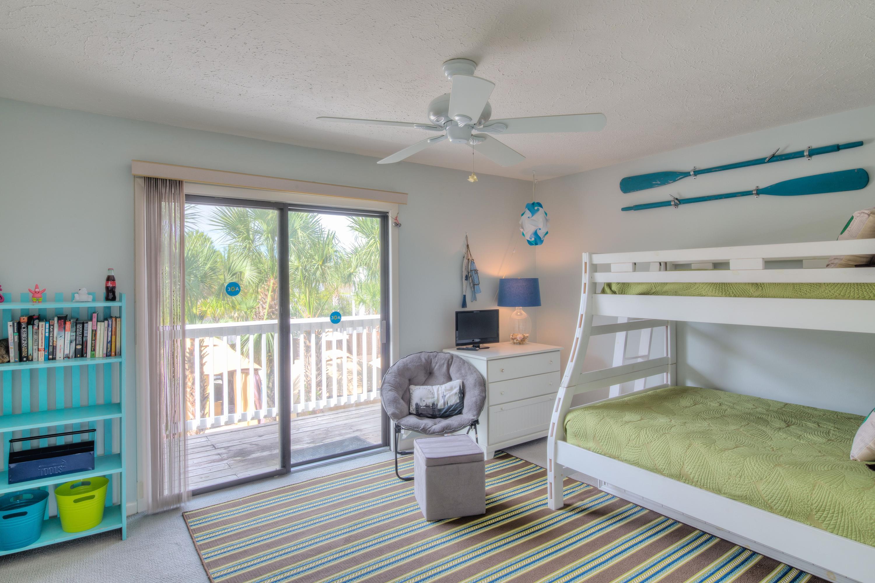 SANDCASTLES BY THE SEA T/H PH 1 - Residential