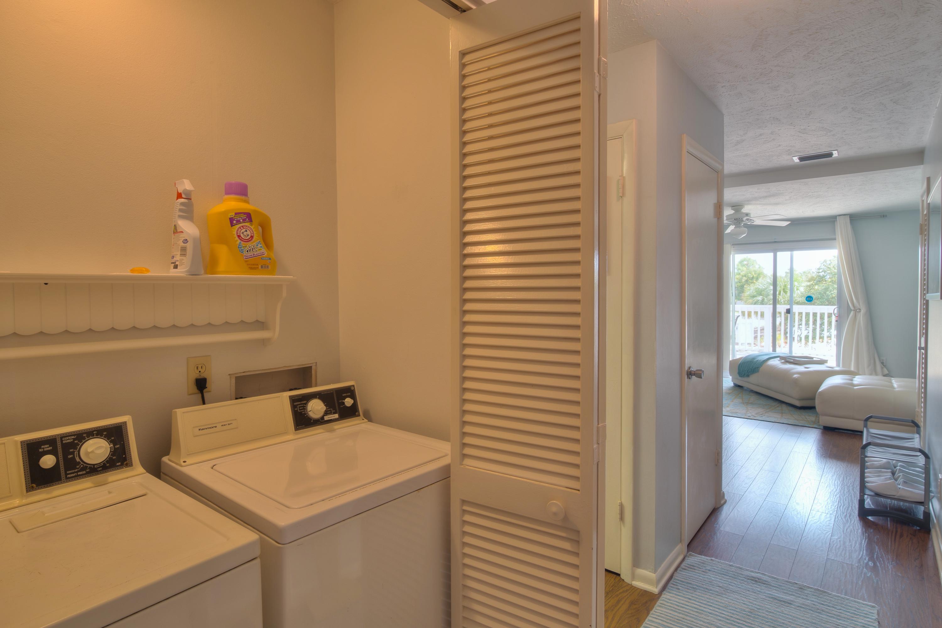 SANDCASTLES BY THE SEA T/H PH 1 - Residential