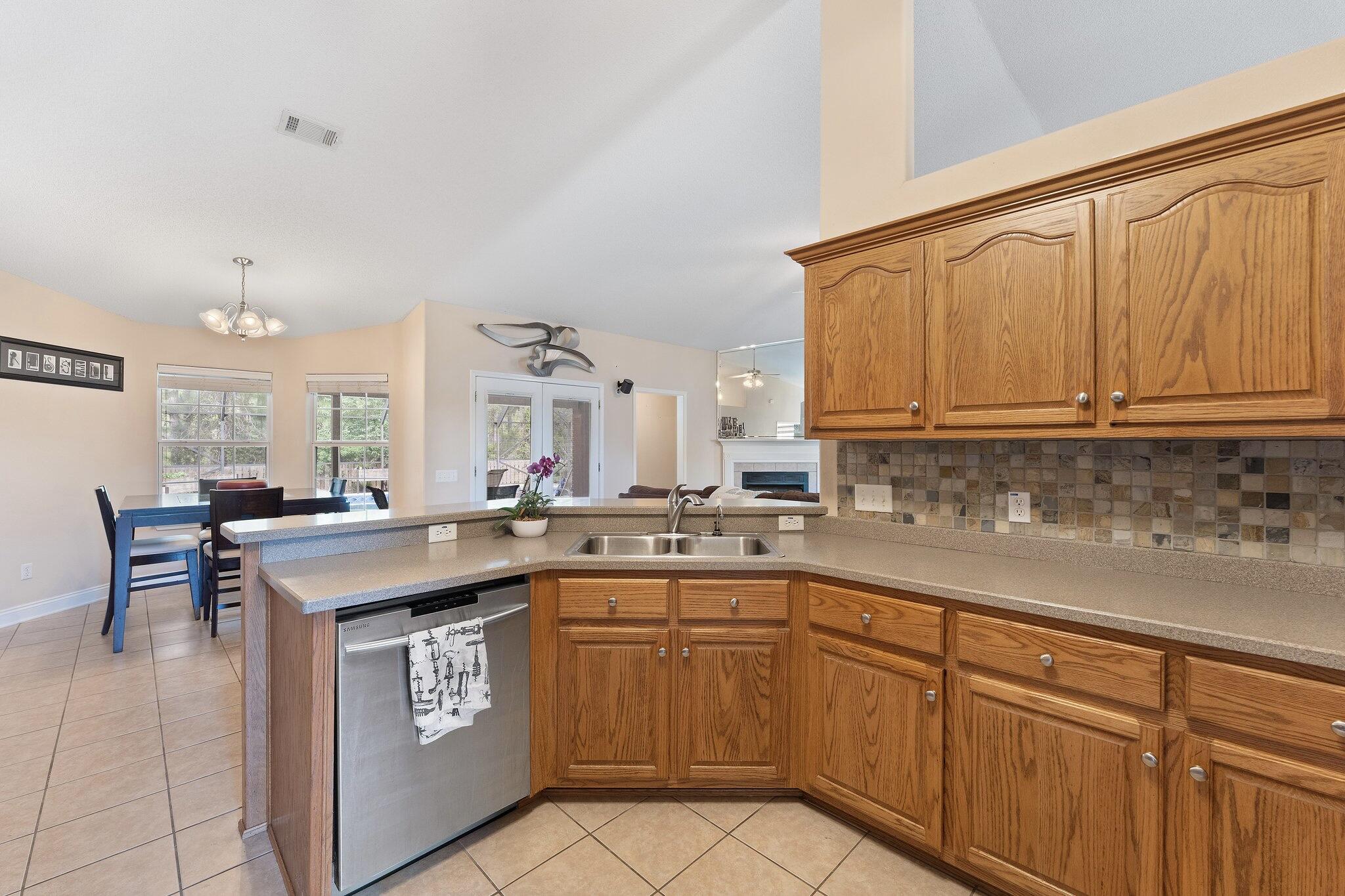 WOODLAWN HEIGHTS - Residential