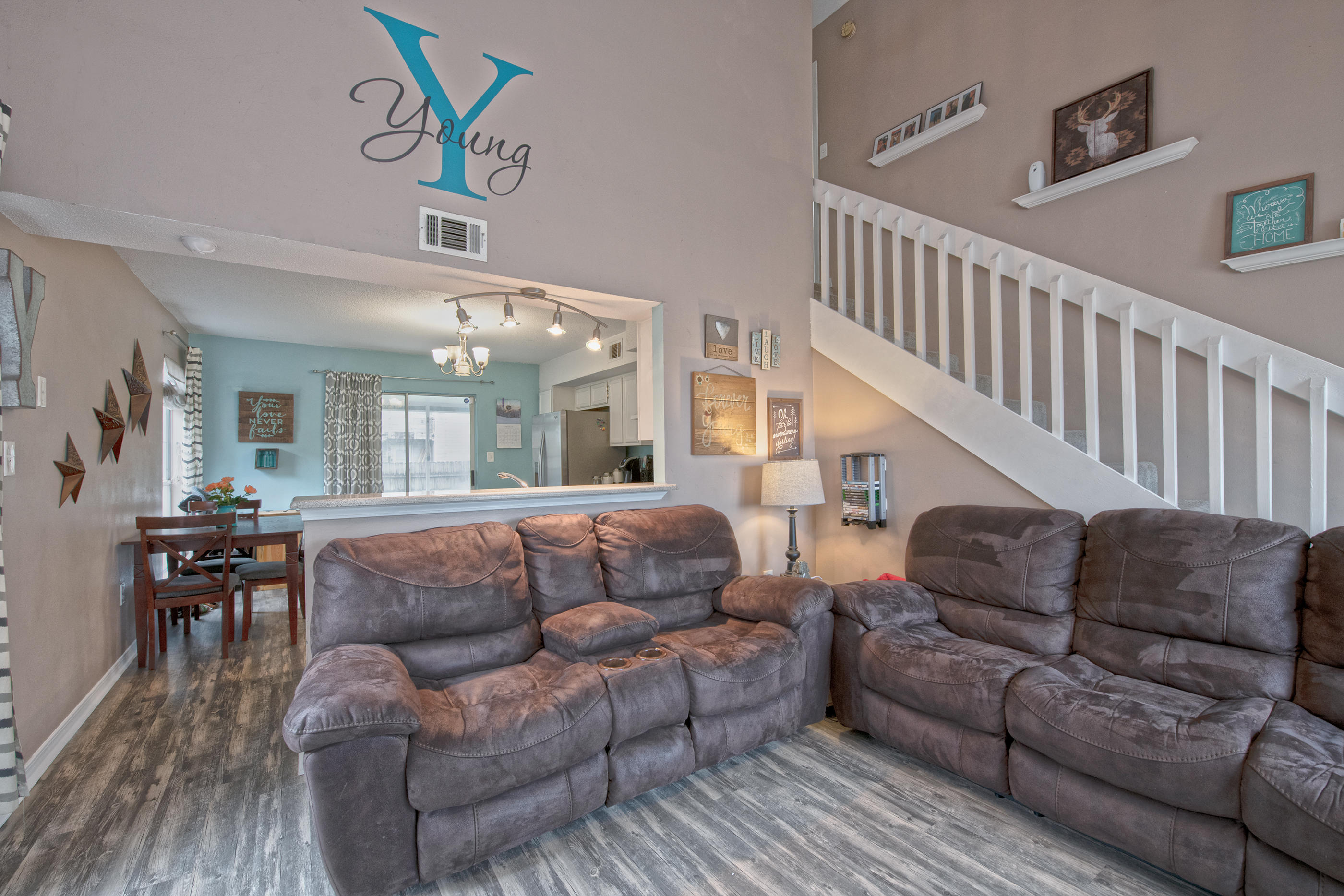 HIDDEN TRAILS PH 2 - Residential