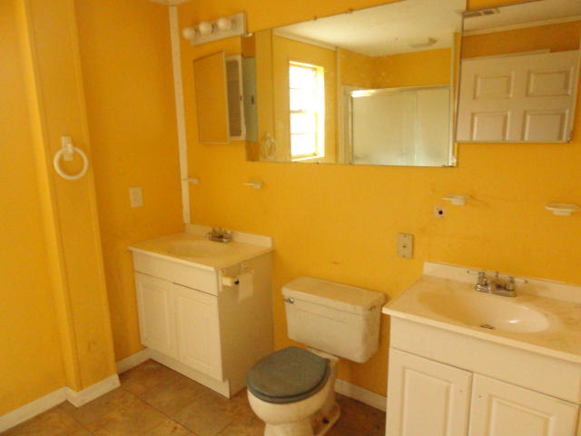 ACORN VILLAS - Residential