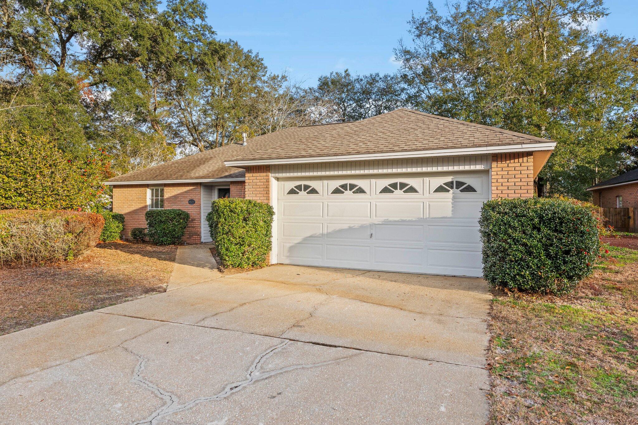 PARKWOOD SQUARE PH 1 - Residential Lease