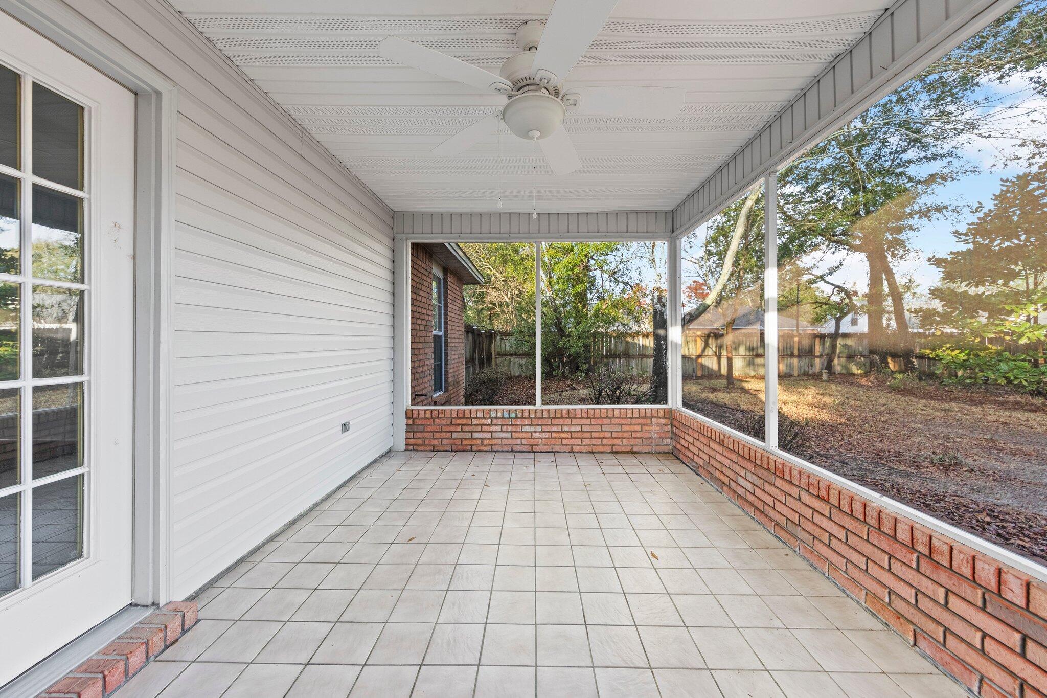 PARKWOOD SQUARE PH 1 - Residential Lease