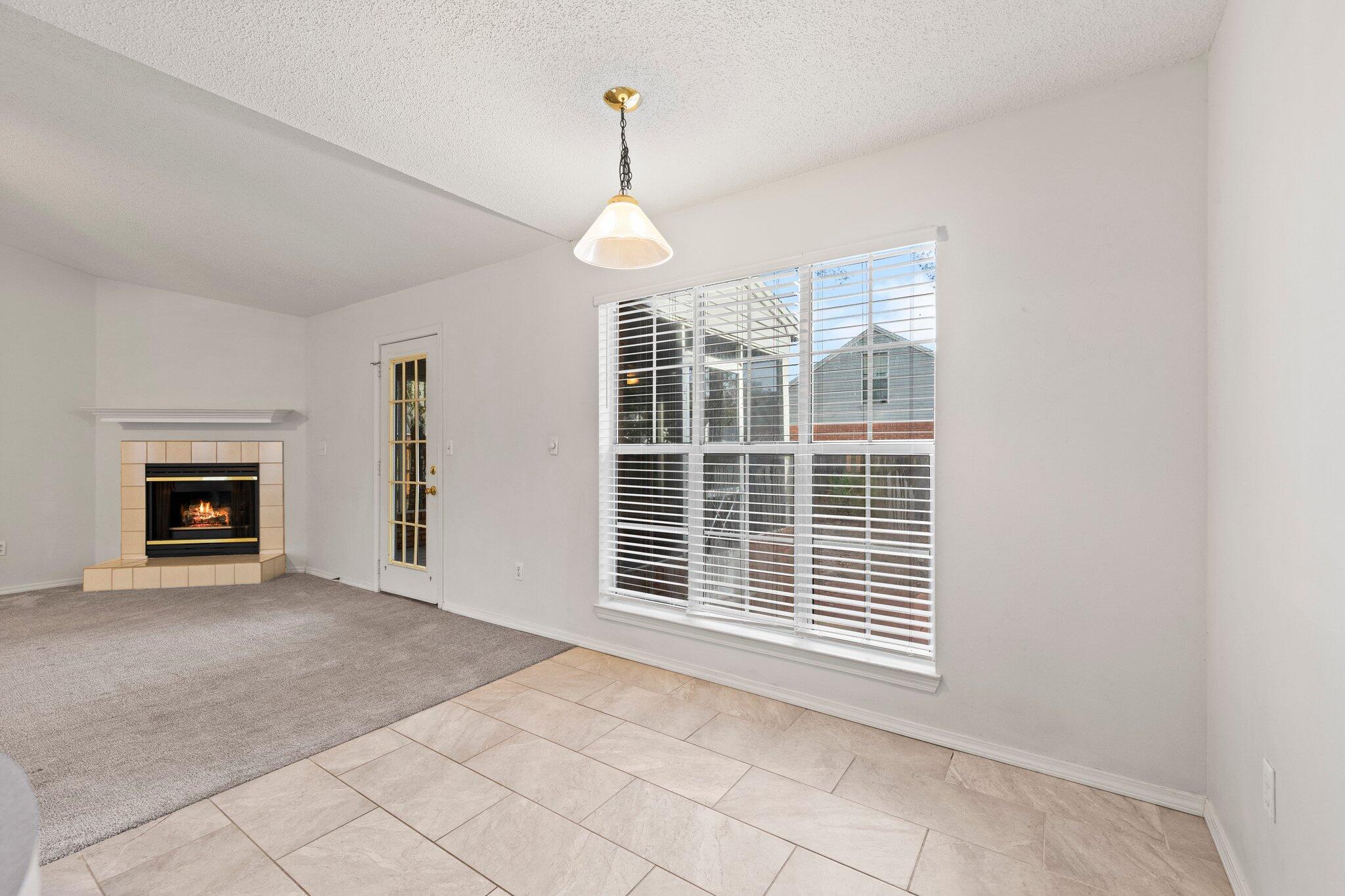 PARKWOOD SQUARE PH 1 - Residential Lease