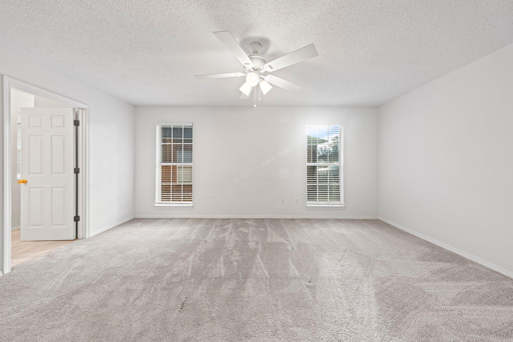 PARKWOOD SQUARE PH 1 - Residential Lease