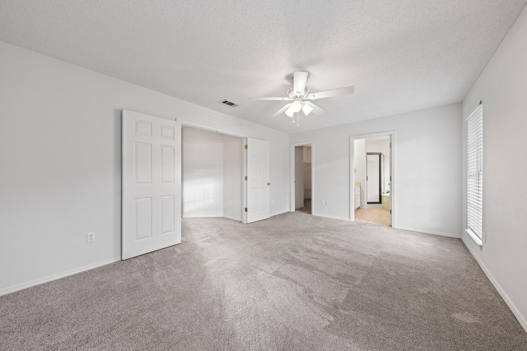 PARKWOOD SQUARE PH 1 - Residential Lease