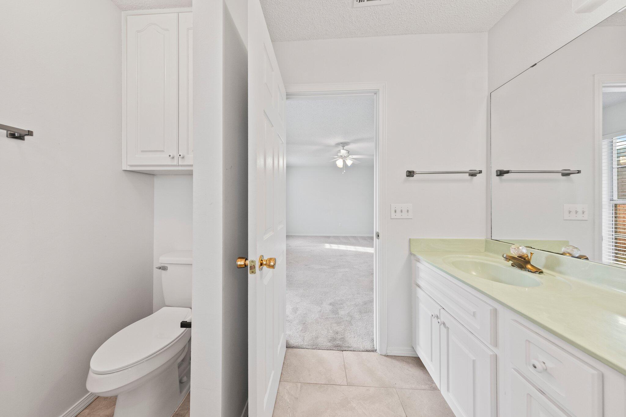 PARKWOOD SQUARE PH 1 - Residential Lease