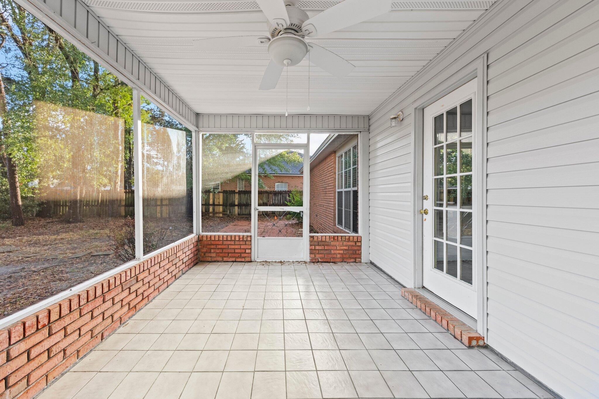 PARKWOOD SQUARE PH 1 - Residential Lease