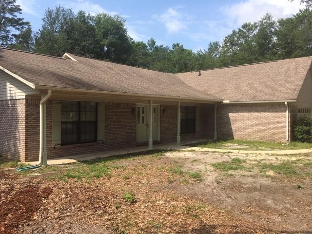 QUAIL TRAIL - Residential Lease