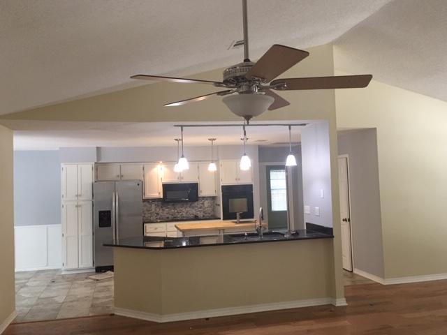 QUAIL TRAIL - Residential Lease