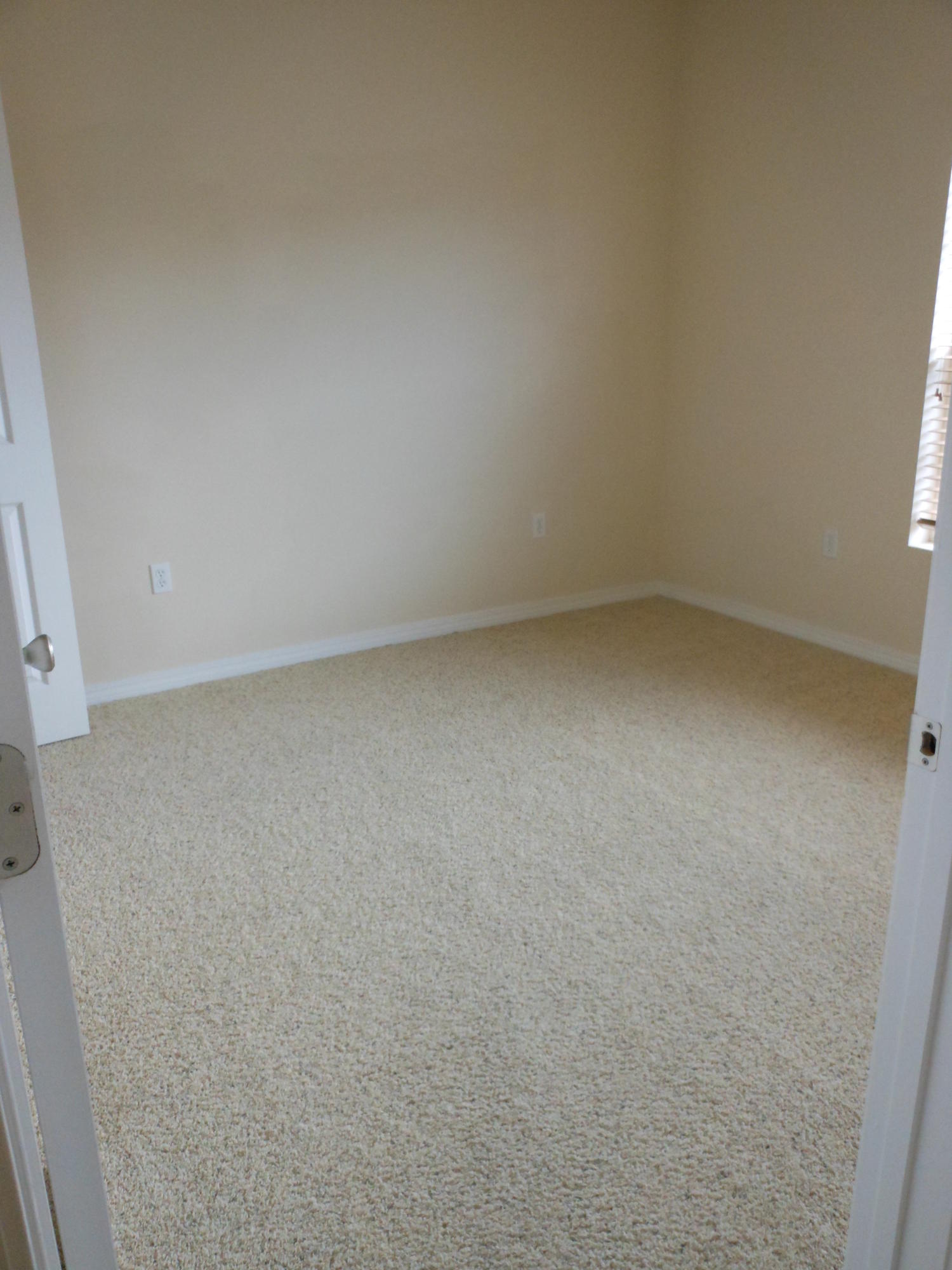 MERIDIAN SQUARE T/H - Residential Lease