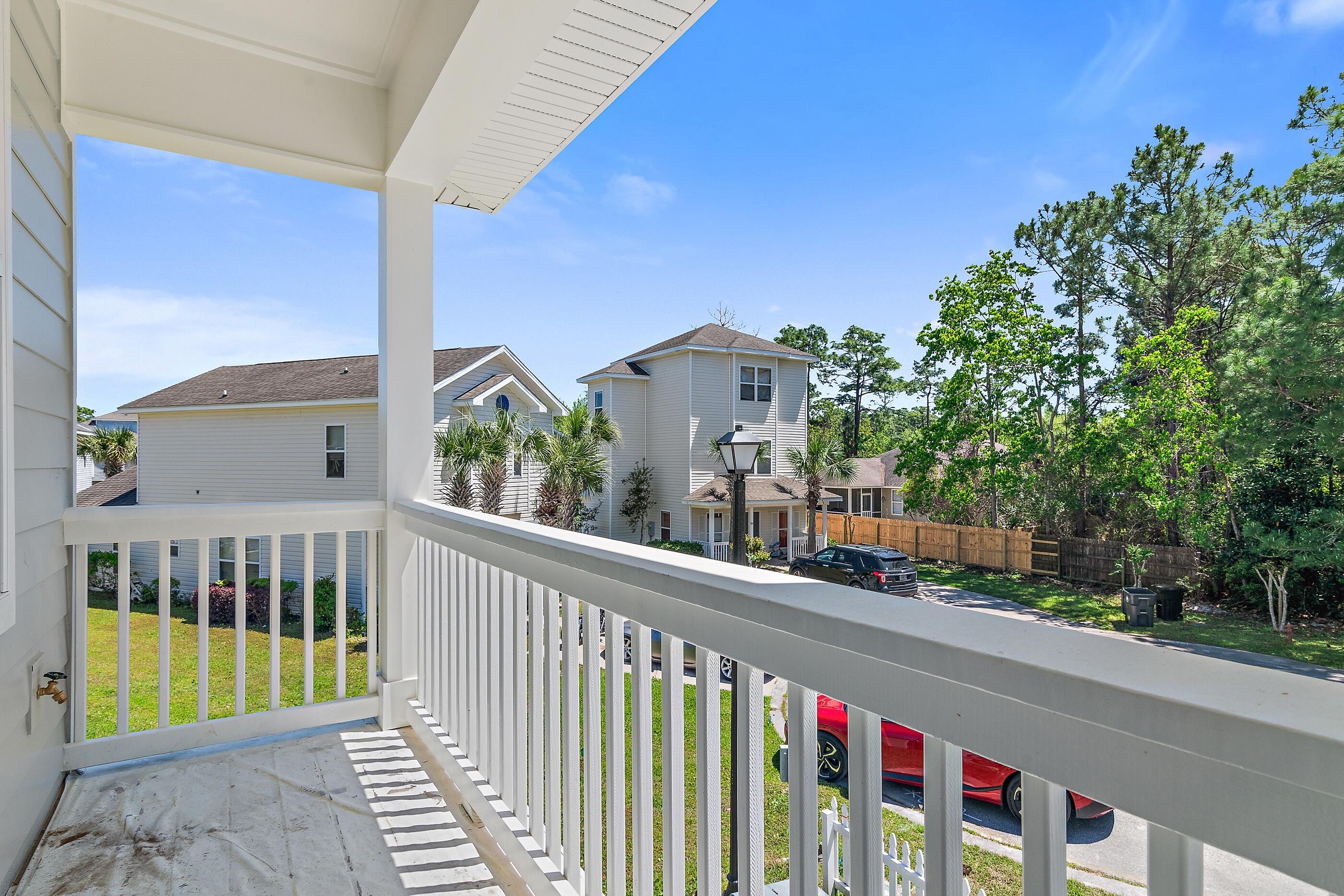 ENCHANTED ESTATES - Residential Lease