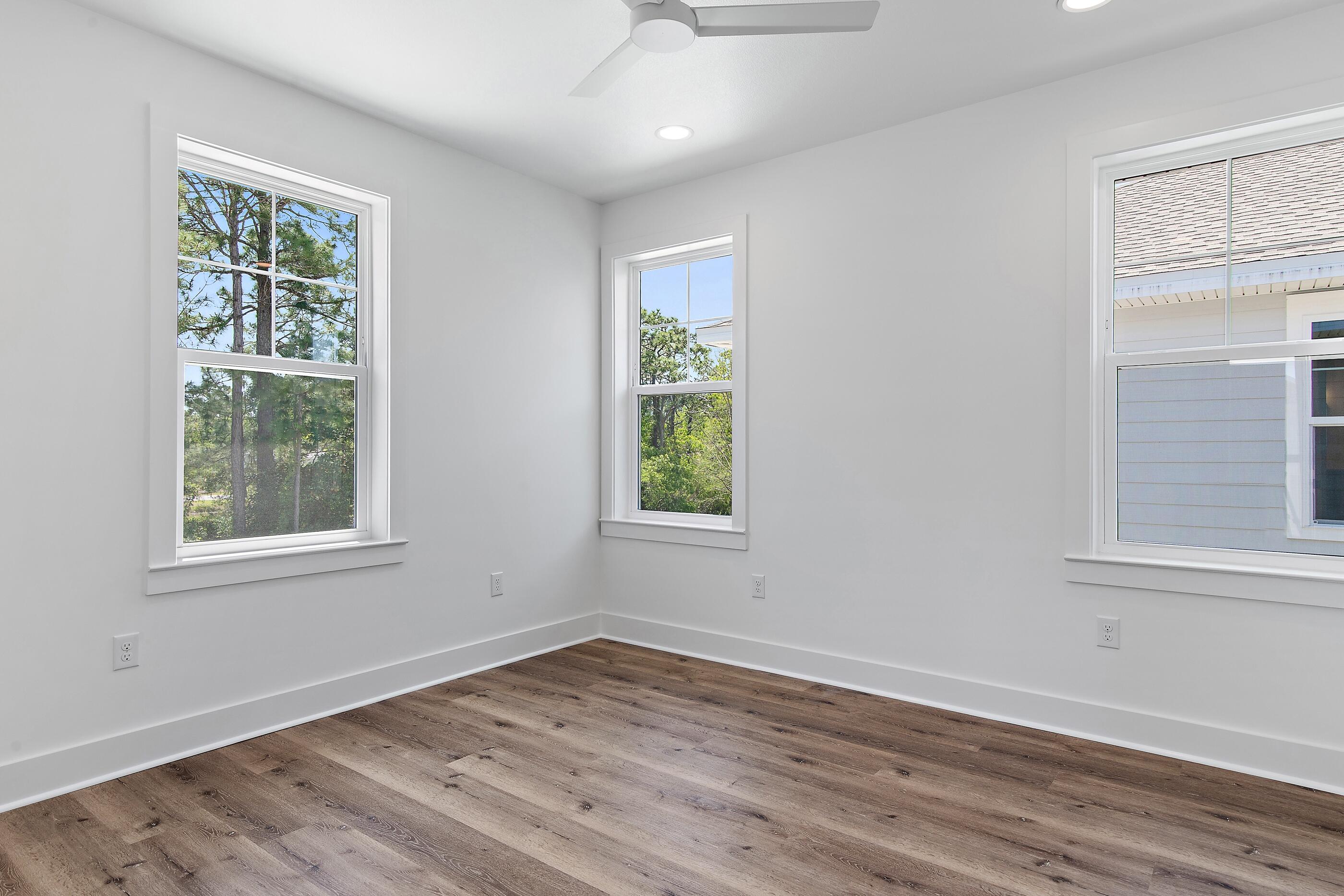 ENCHANTED ESTATES - Residential Lease