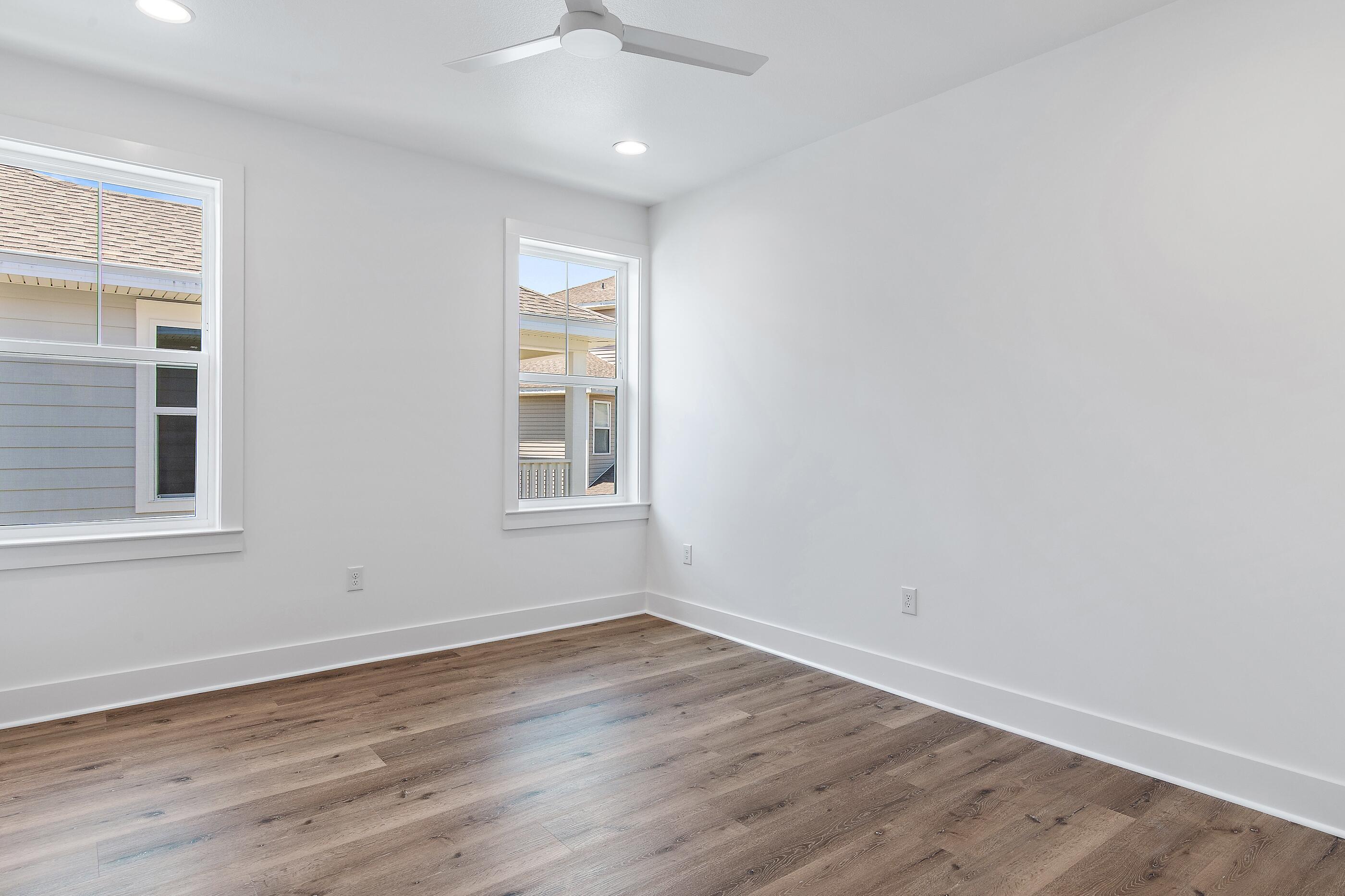 ENCHANTED ESTATES - Residential Lease