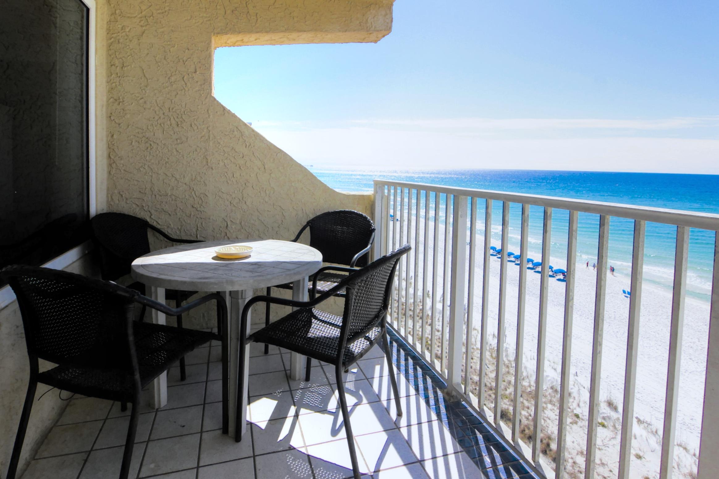 ISLAND ECHO CONDO - Residential