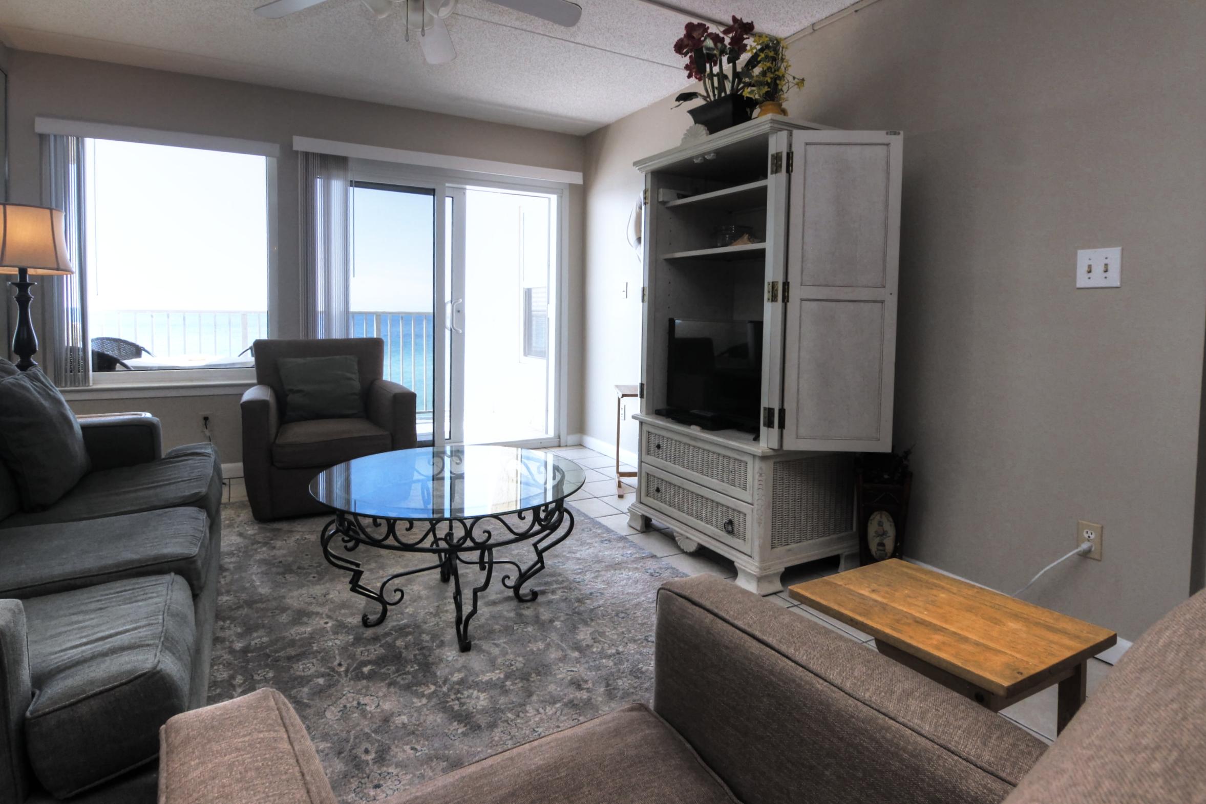 ISLAND ECHO CONDO - Residential