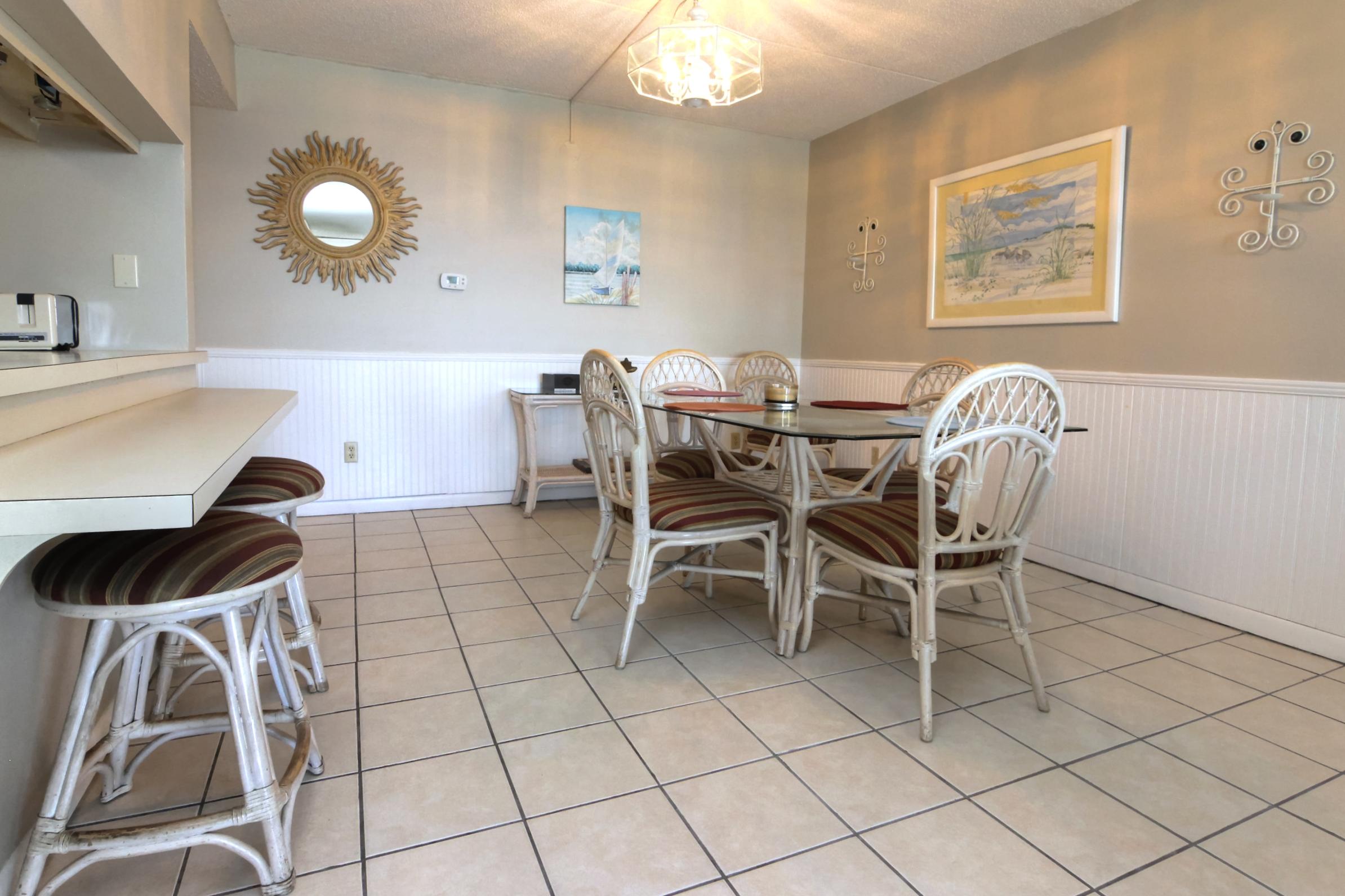 ISLAND ECHO CONDO - Residential