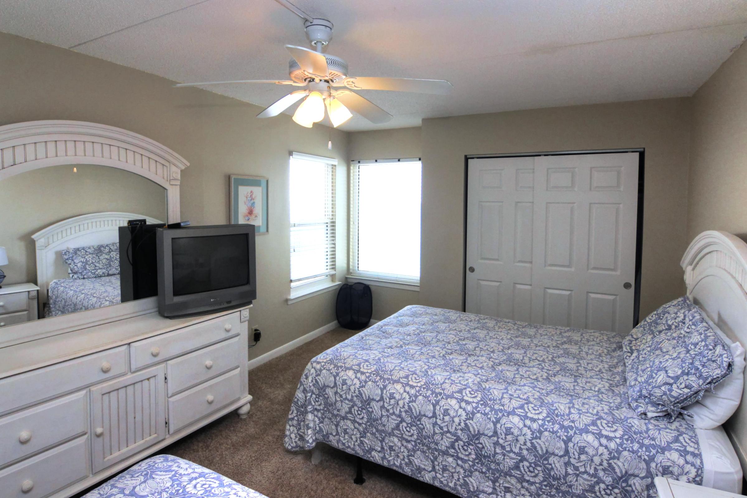 ISLAND ECHO CONDO - Residential