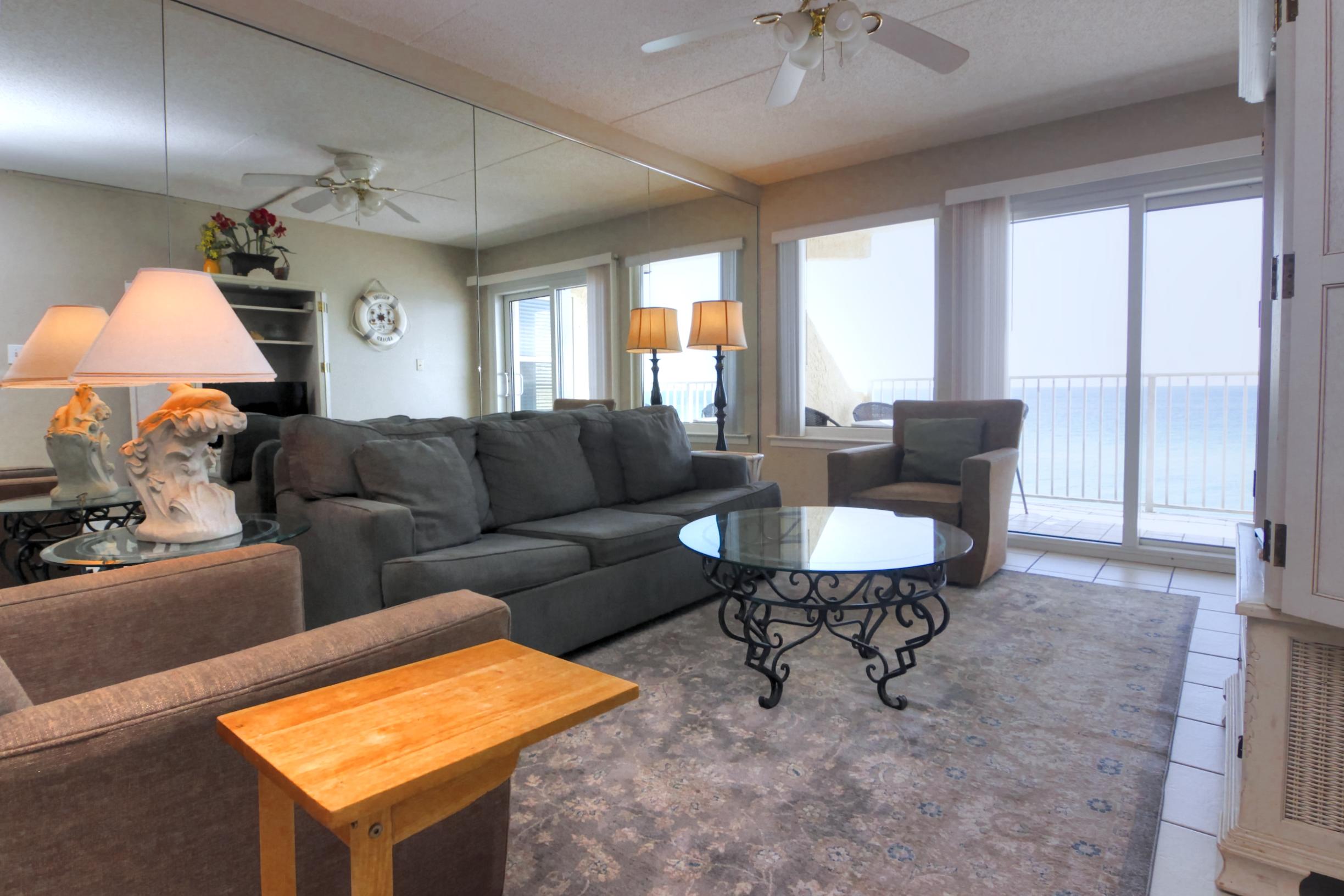 ISLAND ECHO CONDO - Residential