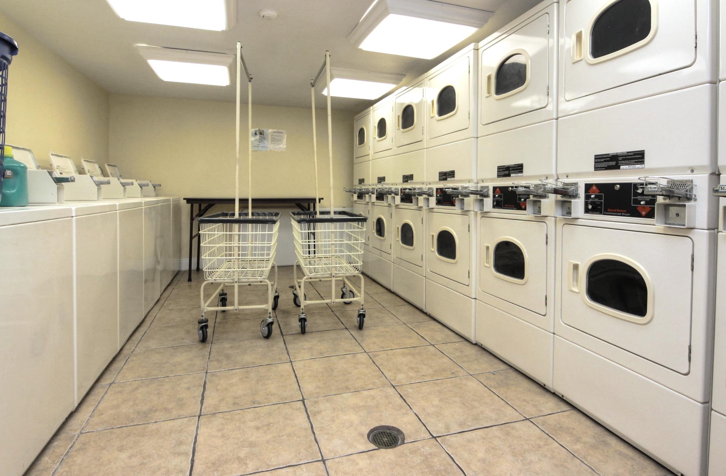 ISLAND ECHO CONDO - Residential