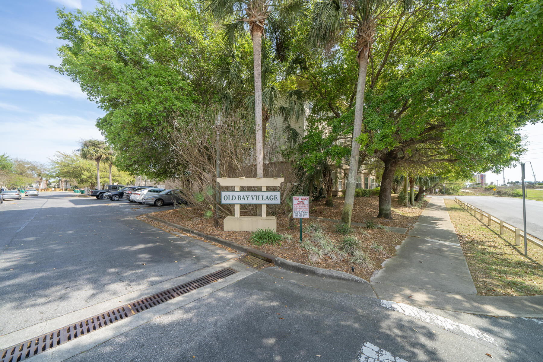 OLD BAY VILLAGE CONDO - Residential
