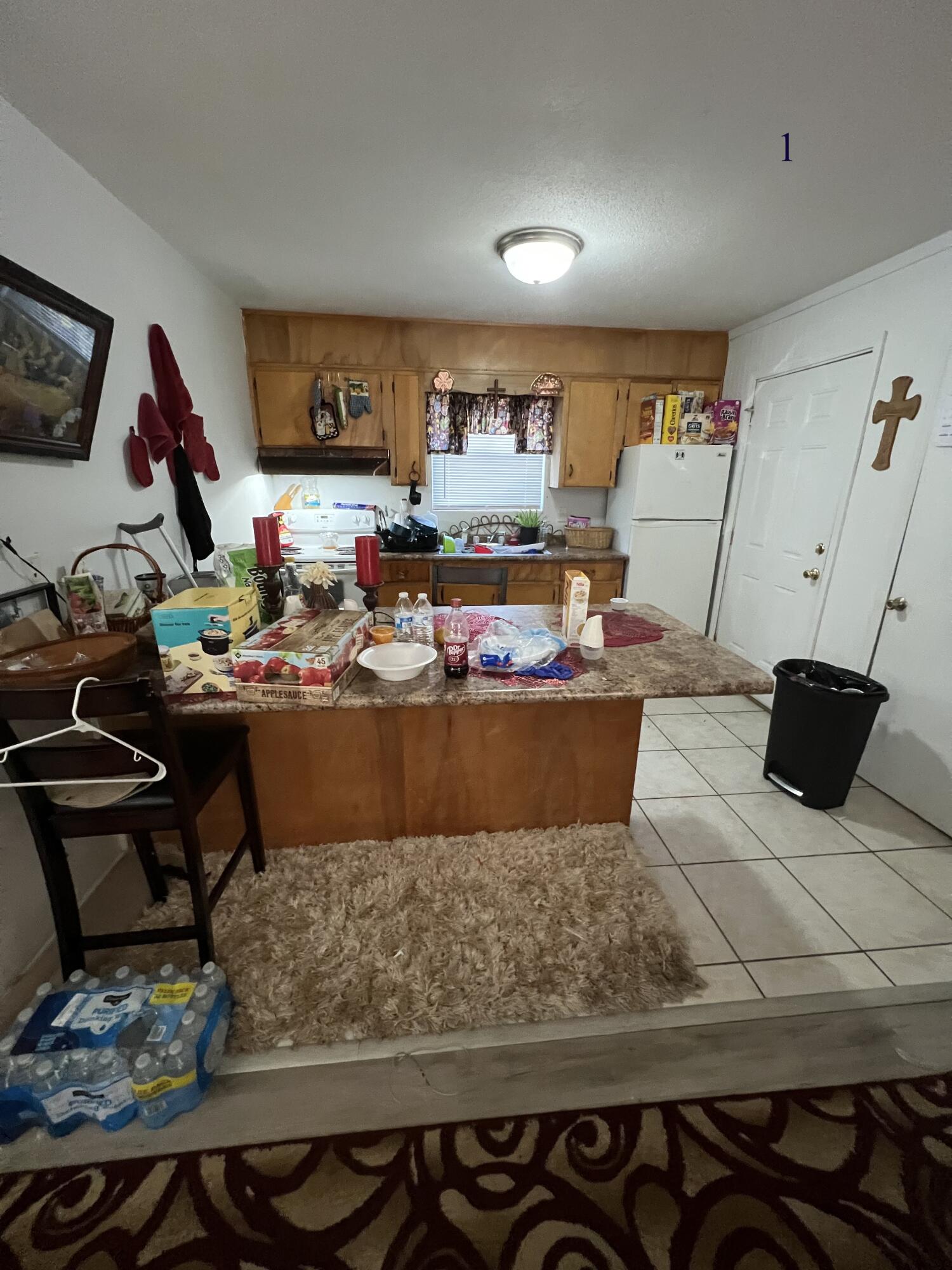 BEG SW COR LOT 30 N 40 FT E 33 FT FOR POB N 130 FT E 75 FT S 130 FT W 75 FT TO POB - Residential