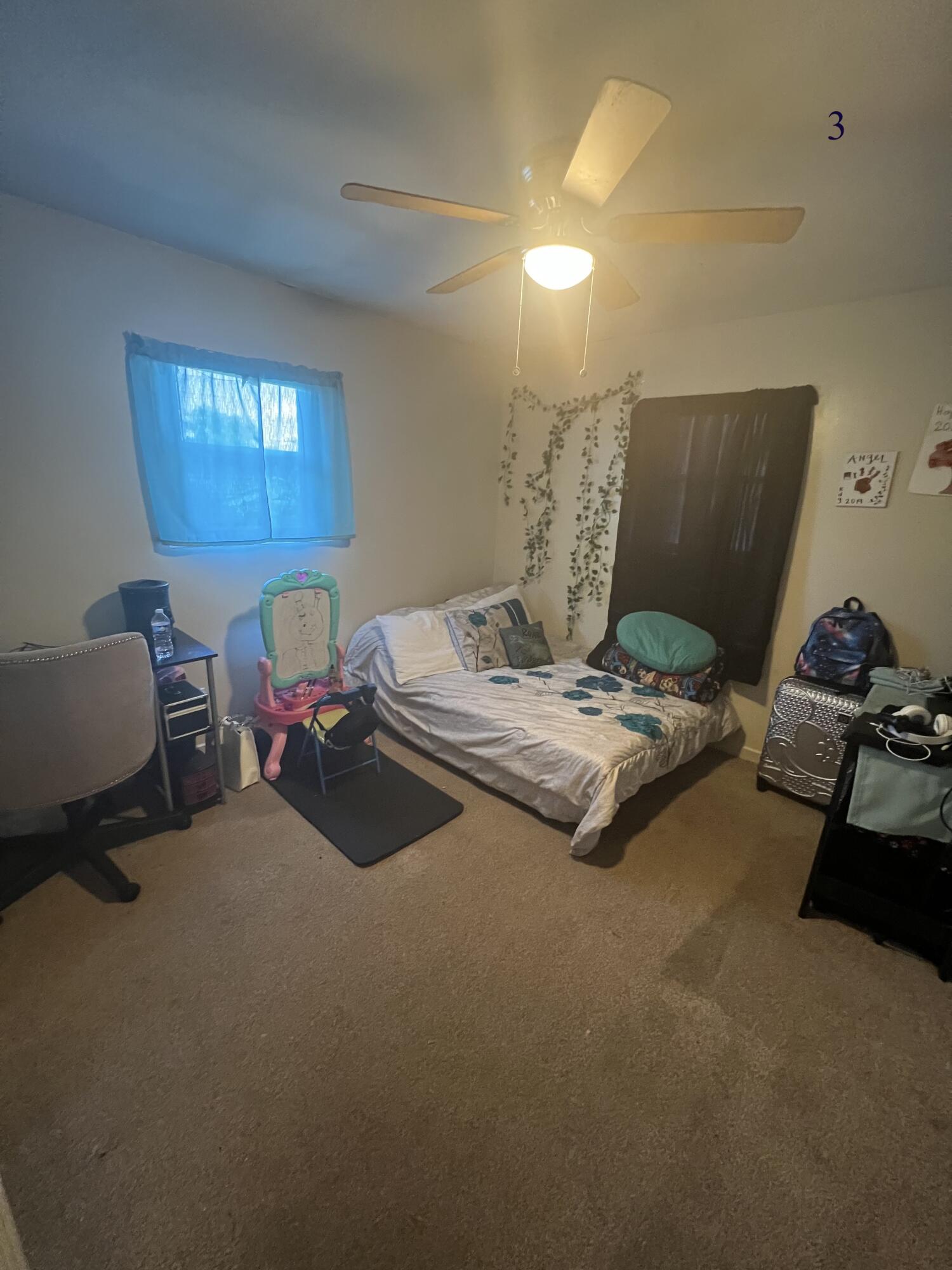 BEG SW COR LOT 30 N 40 FT E 33 FT FOR POB N 130 FT E 75 FT S 130 FT W 75 FT TO POB - Residential