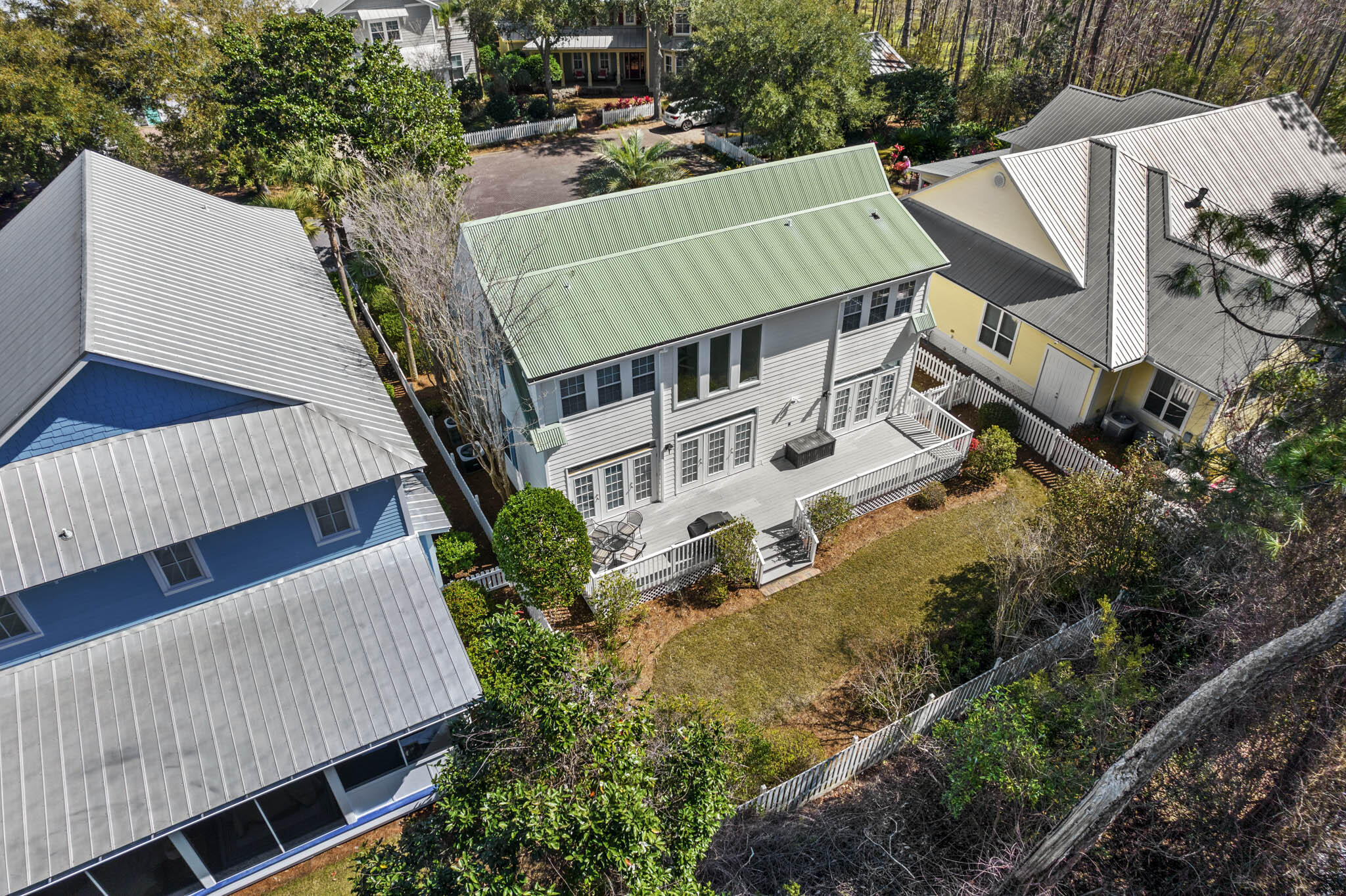 CRYSTAL LAKE PHASE I - Residential