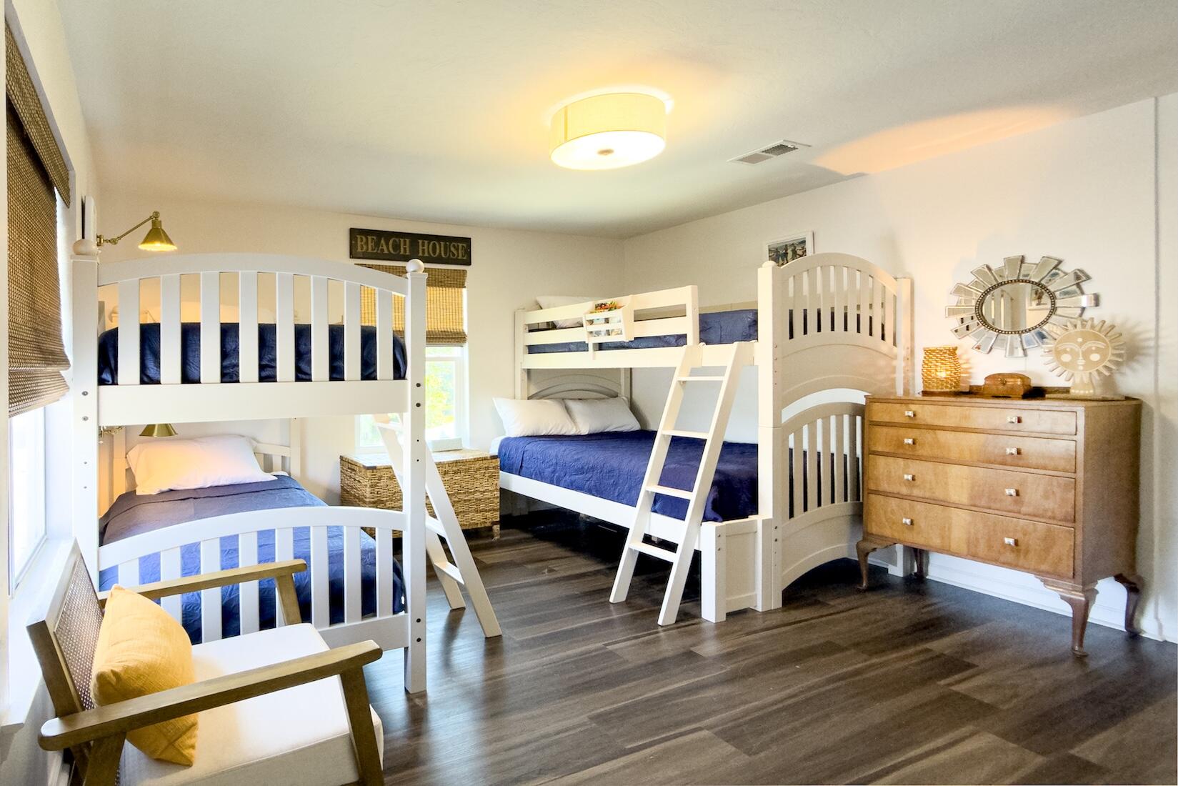 VILLA VENYCE 1ST ADDN - Residential