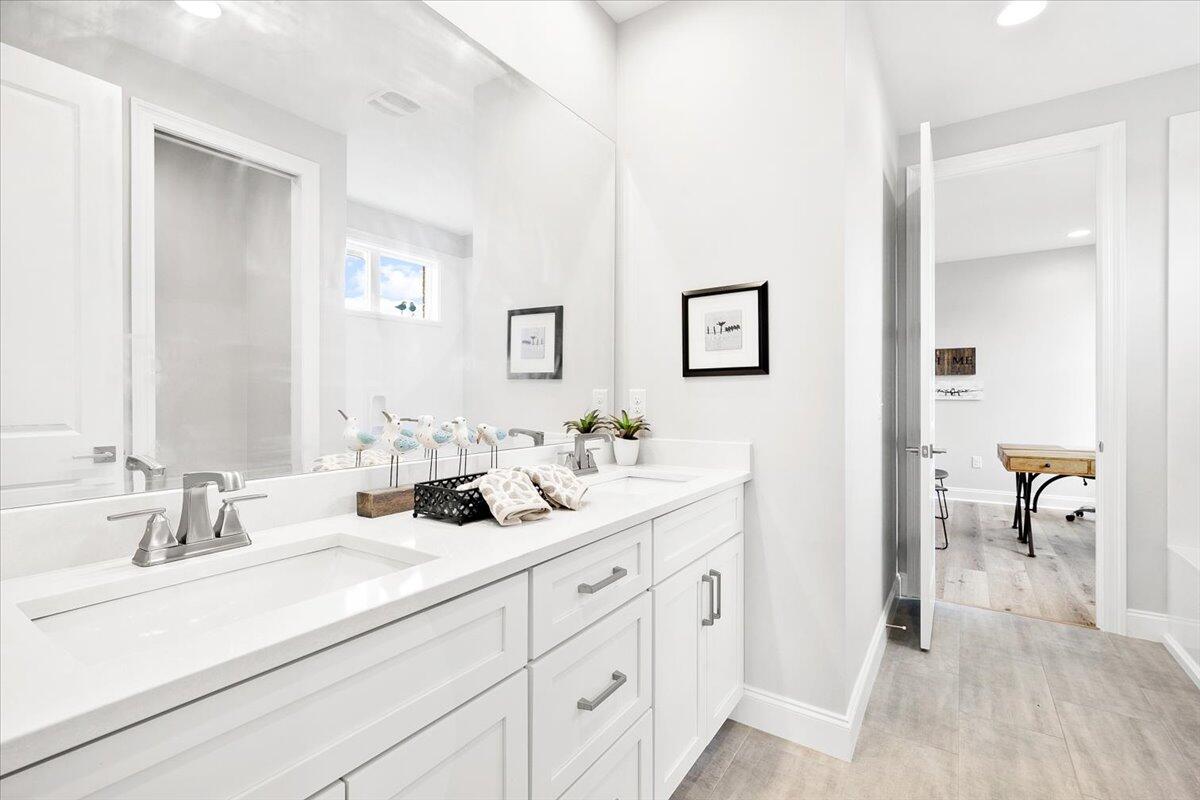 RAIDERS LANDING PH1B - Residential