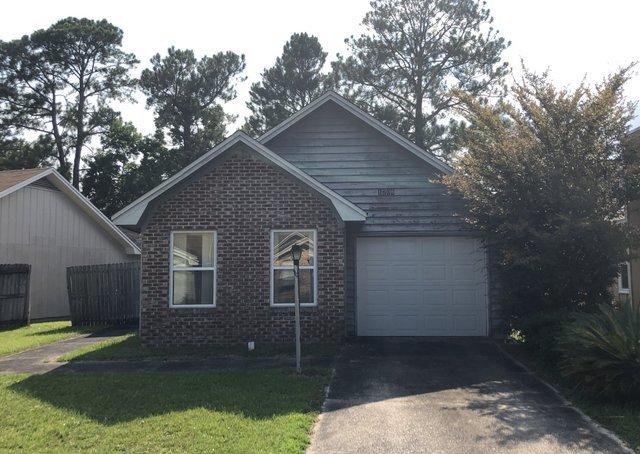 REO. Quaint 2 Bd / 2 Ba home offers plenty of potential for a starter home! The home features new carpet in living room, dining & bedrooms. The kitchen & laundry have new vinyl floors. Nice fenced backyard. Don't miss this great opportunity! This property is eligible under the Freddie Mac First Look Initiative through August 21, 2019.
