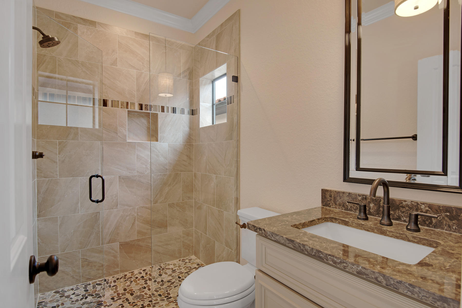 VILLA LAGO - Residential