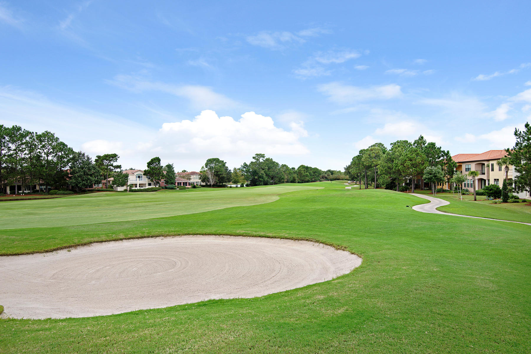 VILLA LAGO - Residential