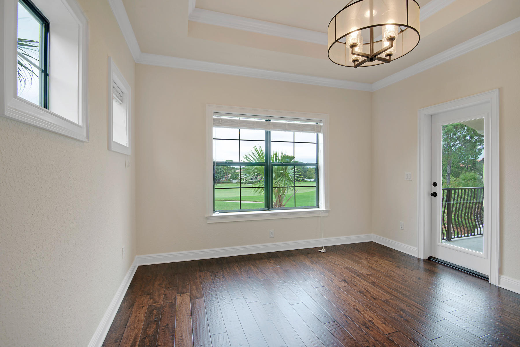 VILLA LAGO - Residential