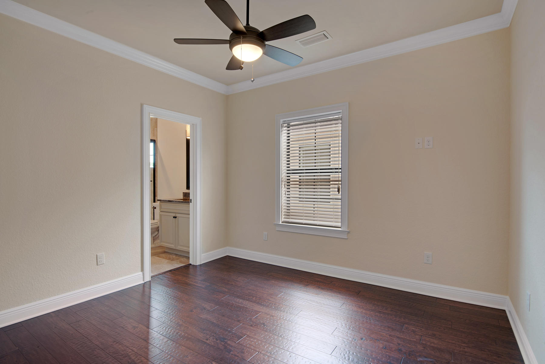 VILLA LAGO - Residential