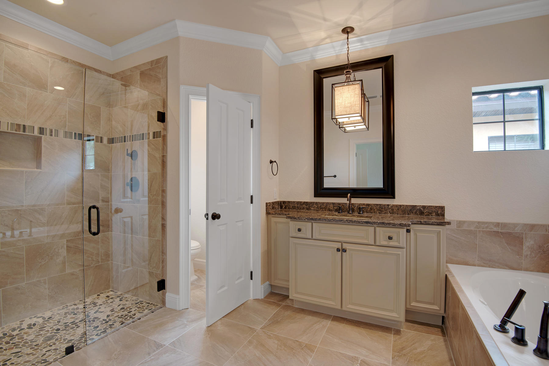 VILLA LAGO - Residential