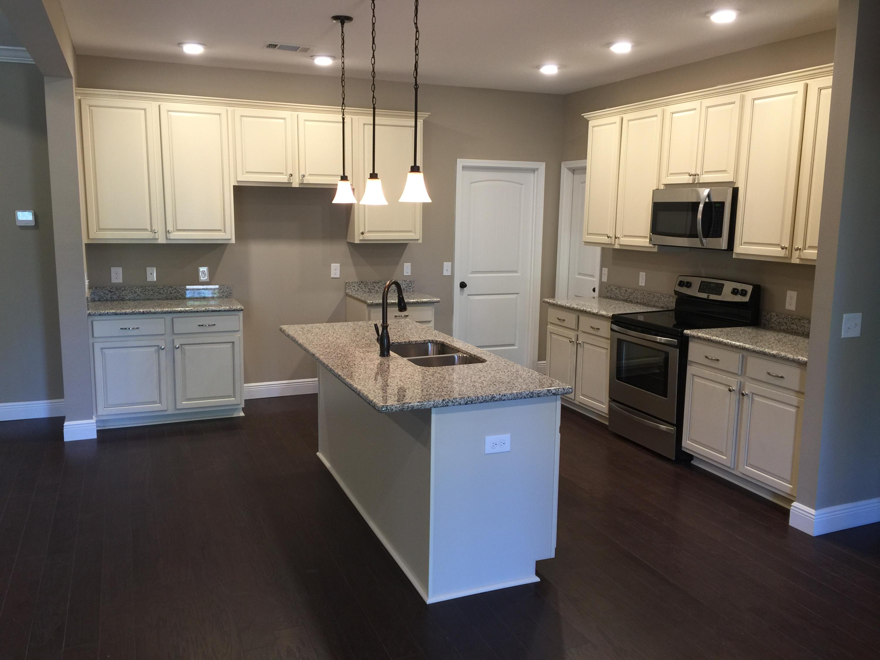 HAMMOCK BAY - Residential