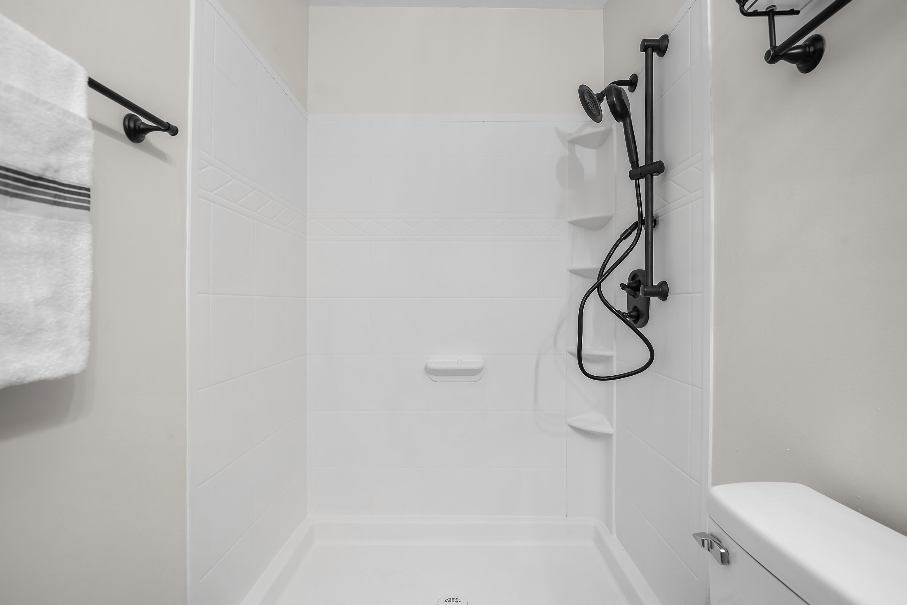 SOUTH RNG 25 WATER - Residential