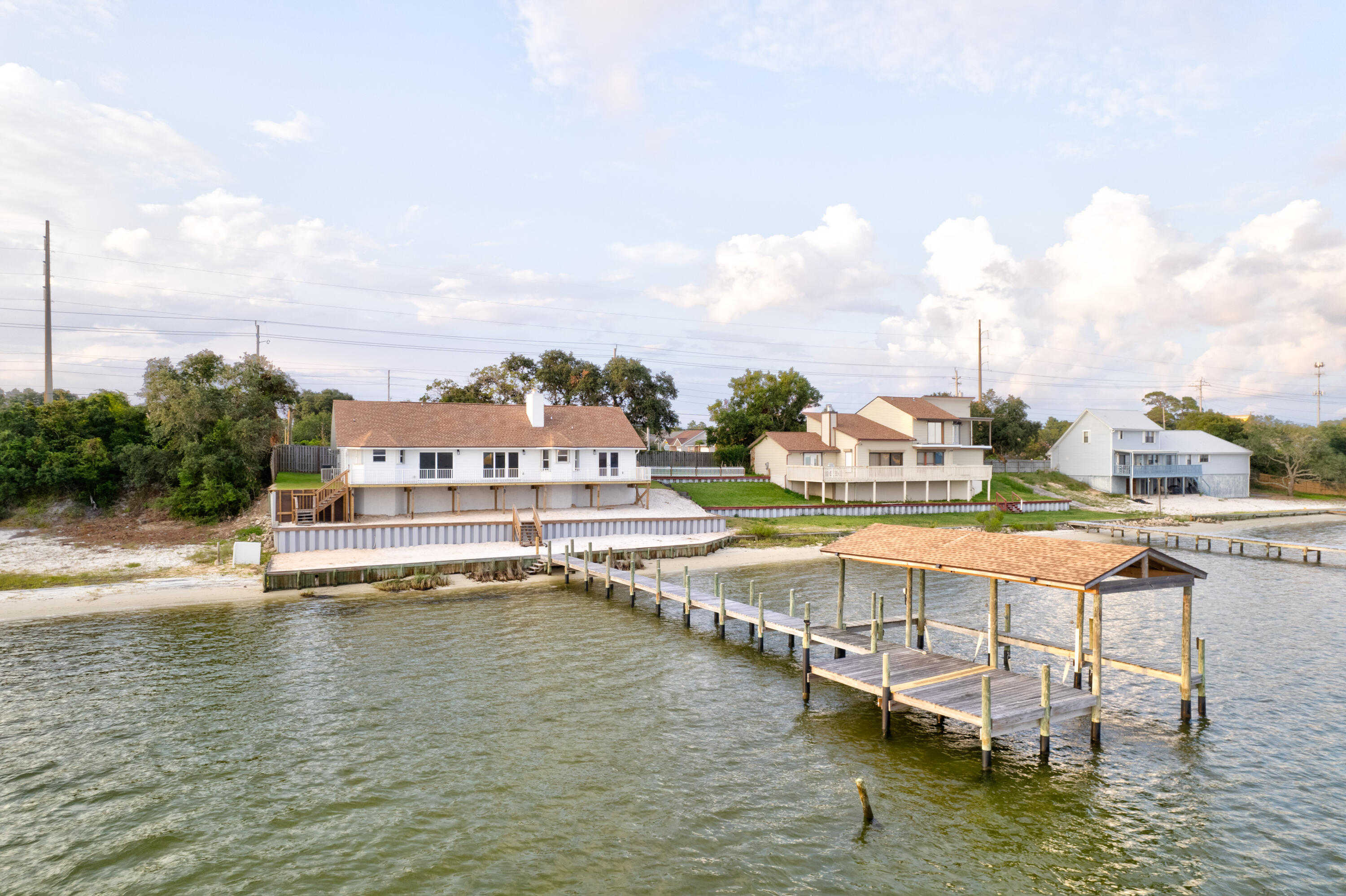 SOUTH RNG 25 WATER - Residential