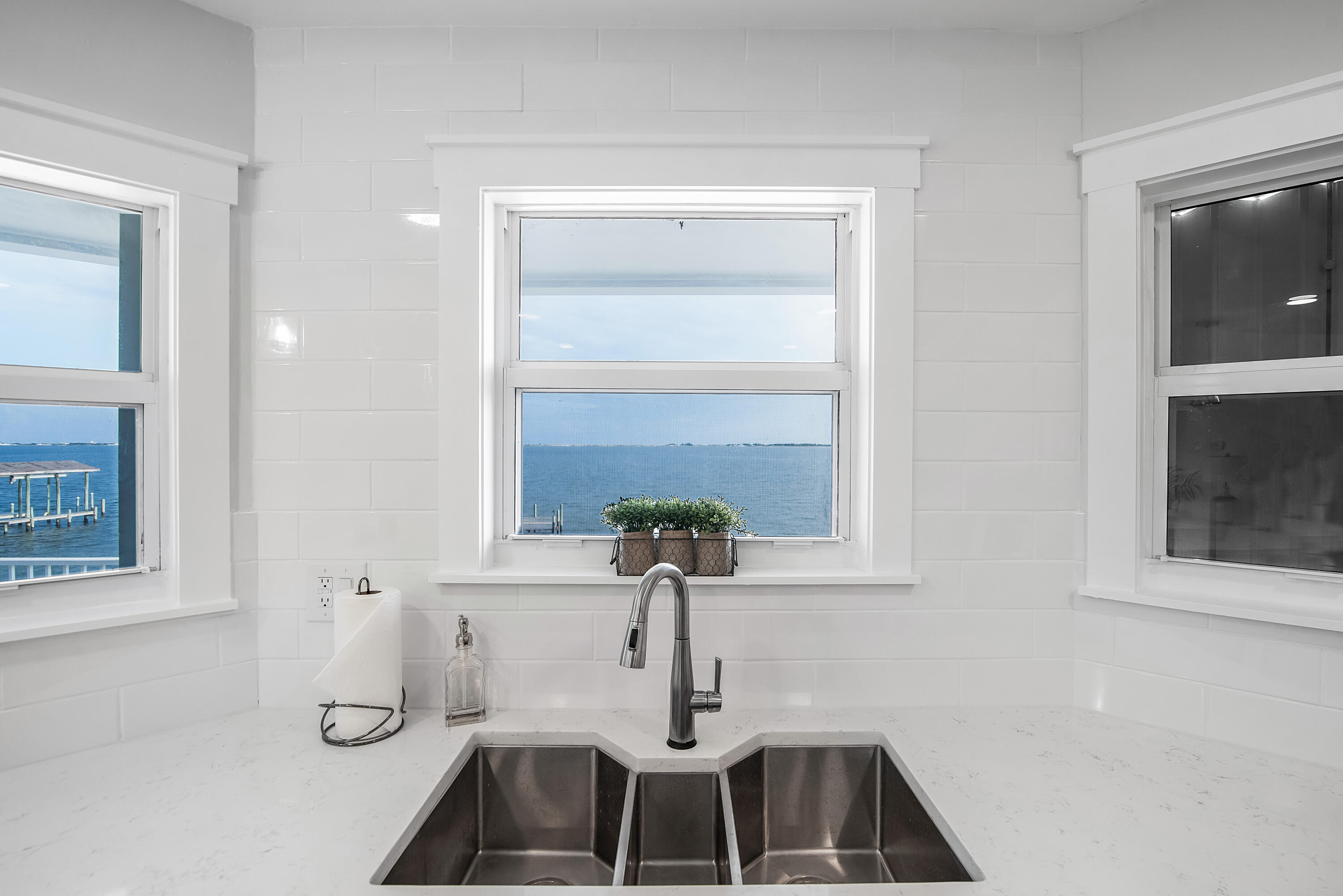 SOUTH RNG 25 WATER - Residential