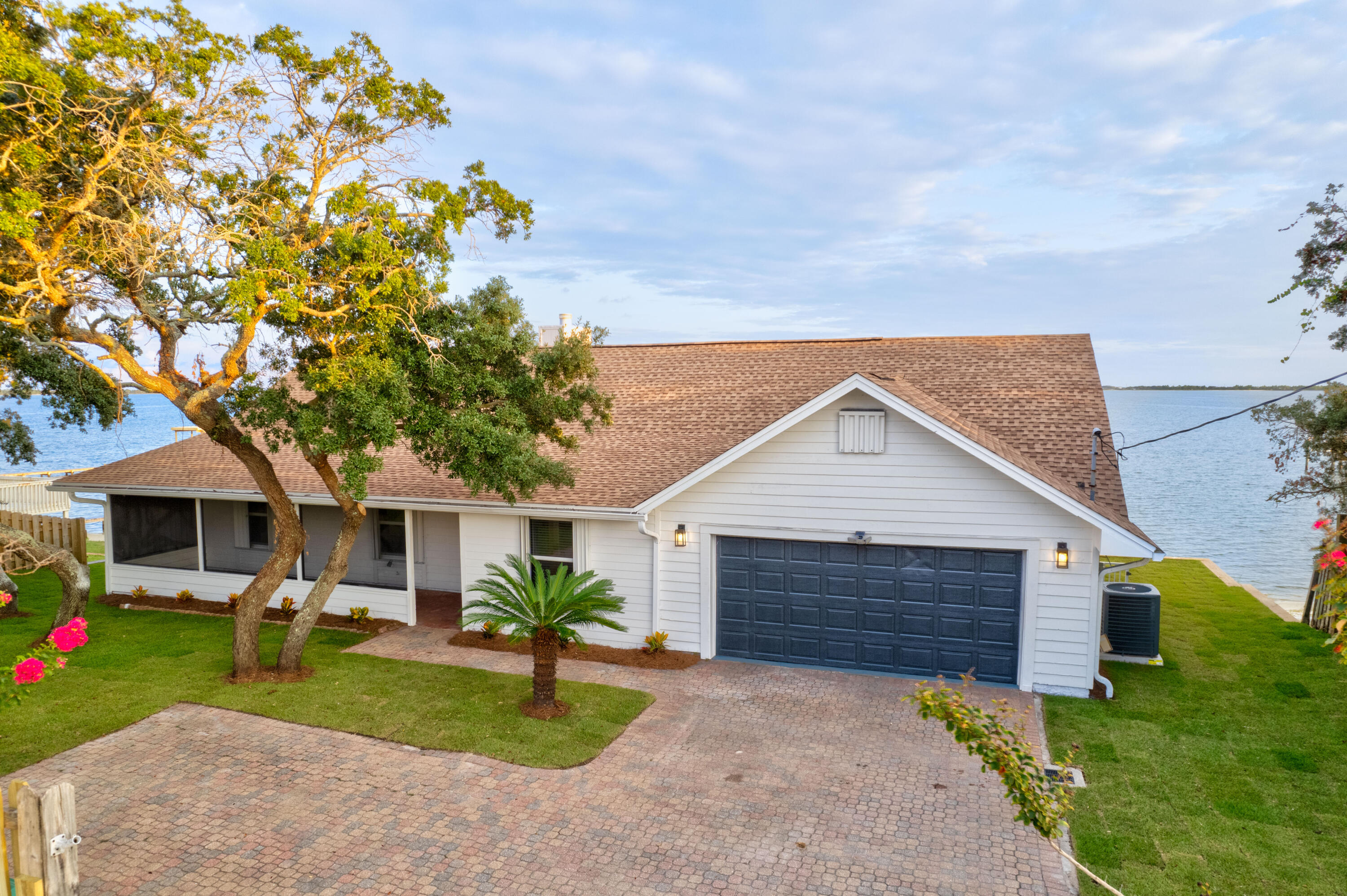 SOUTH RNG 25 WATER - Residential